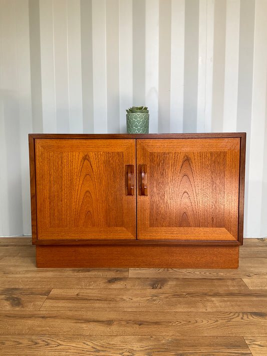 G Plan Cabinet / TV Media Unit -Mid-Century - Vintage Teak