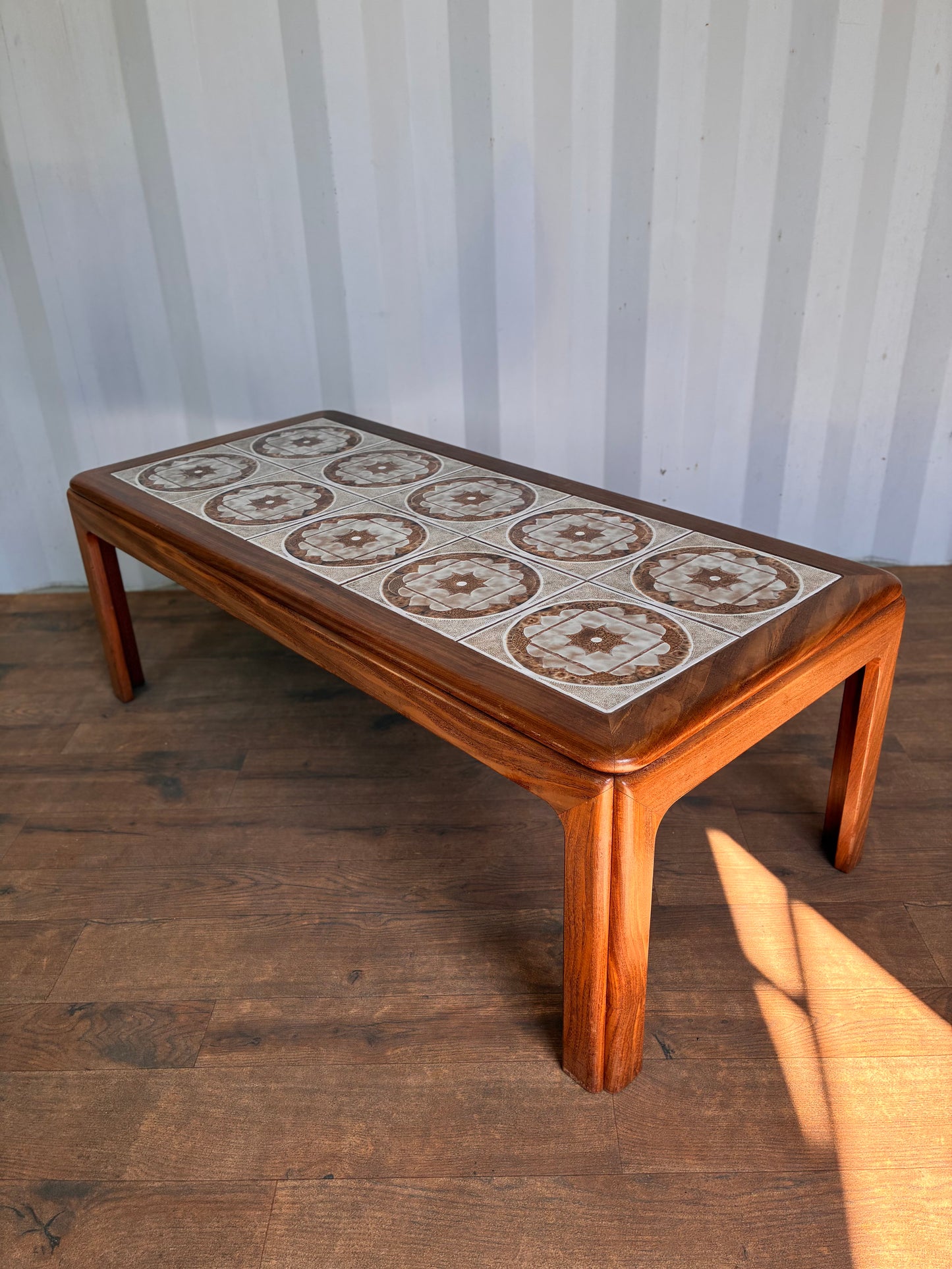 G Plan Teak Coffee Table with Tiled Top – Vintage Retro Tile Inlay Table – Mid-Century