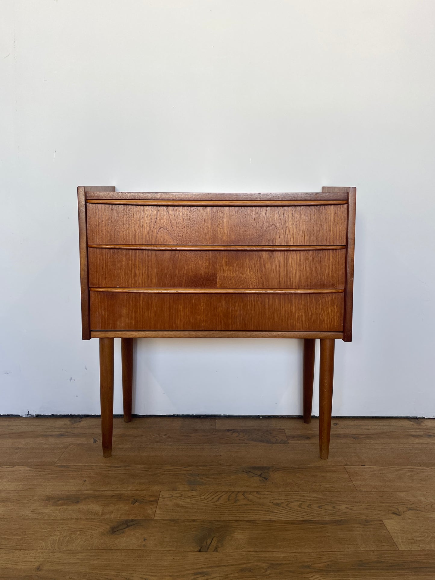 Danish Teak Chest of Drawers / Bedside 3 Drawers / Vintage