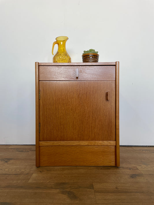 Mid-Century Stag Bedside Cabinet – Vintage Teak Nightstand