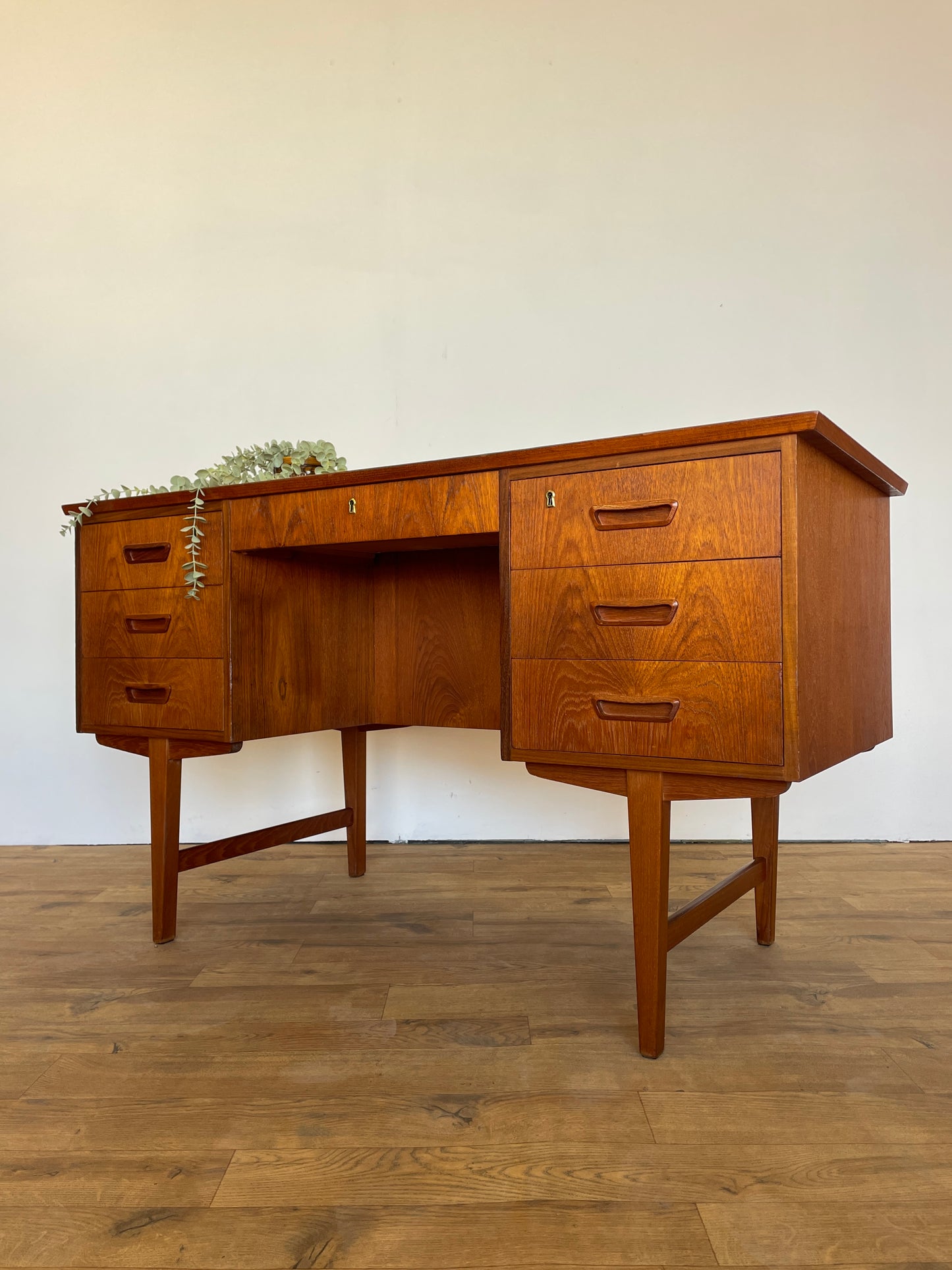 Vintage Danish Teak Desk – Mid Century Modern Office Furniture (1960s)