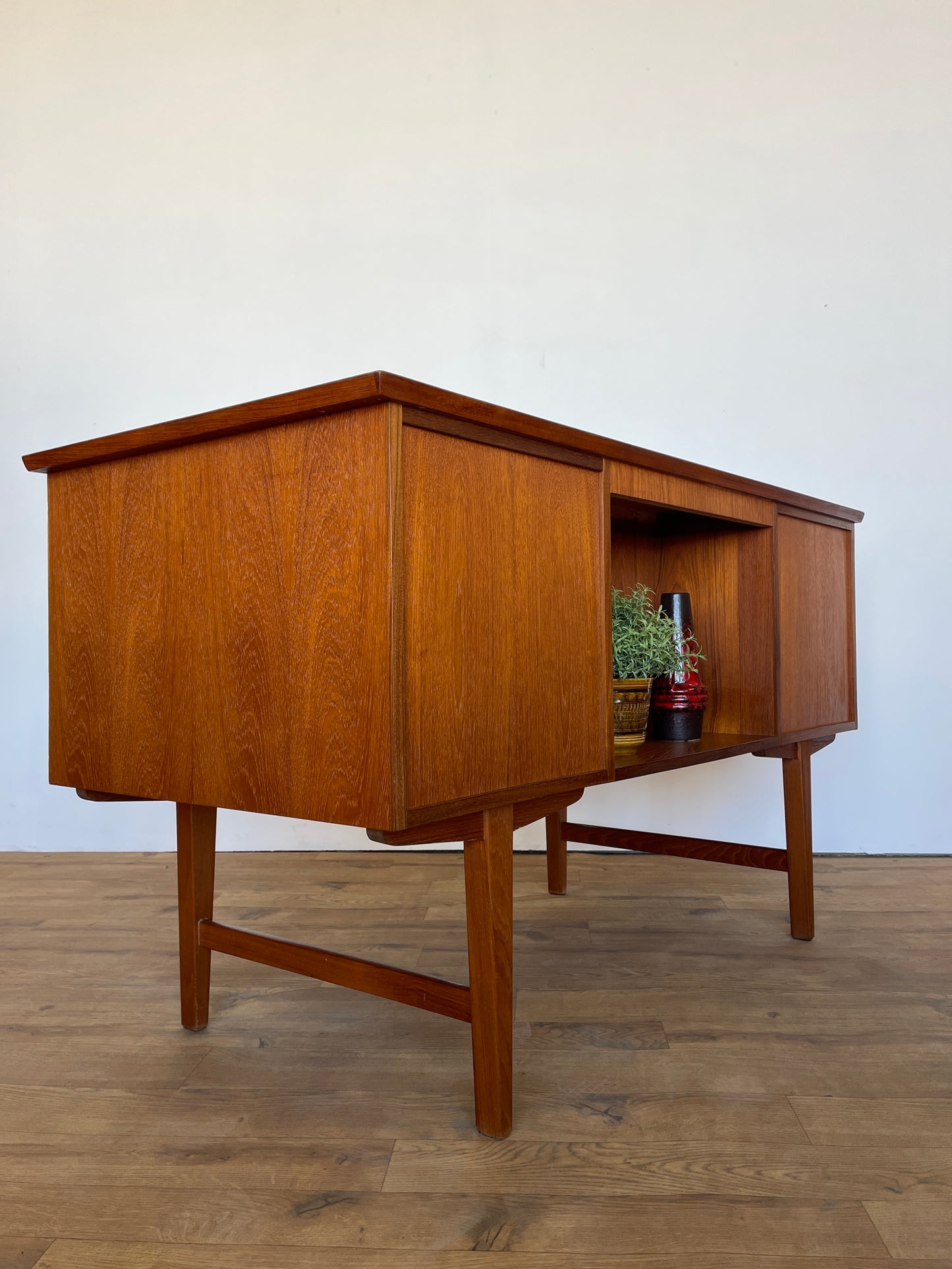 Vintage Danish Teak Desk – Mid Century Modern Office Furniture (1960s)