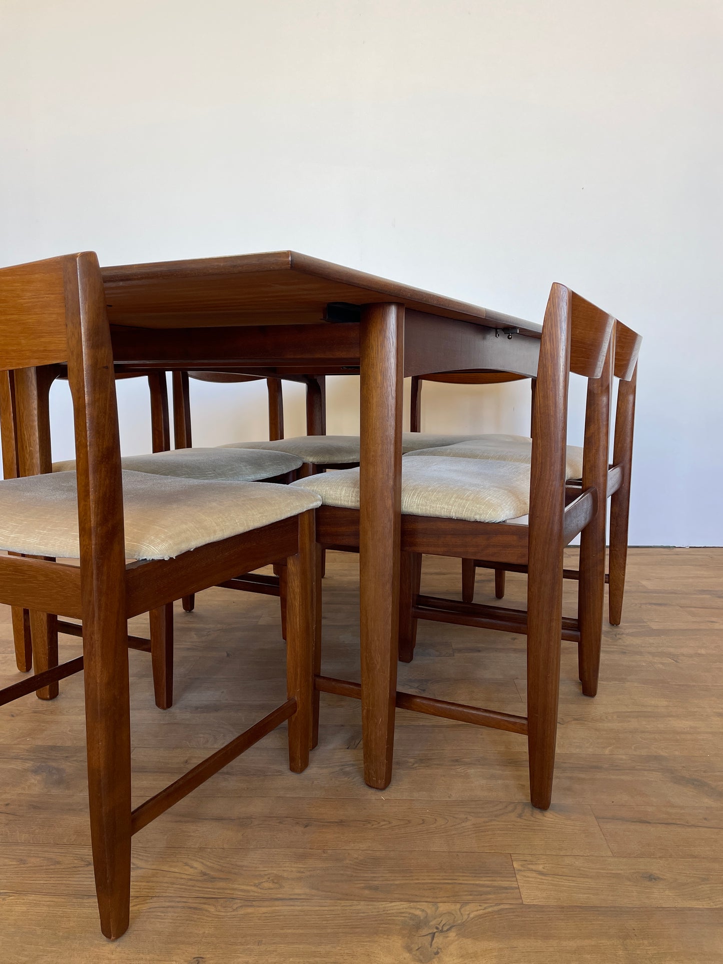 Vintage Mid-Century Teak Extending Dining Table with 6 Chairs – Bath Cabinet Makers (1960s)
