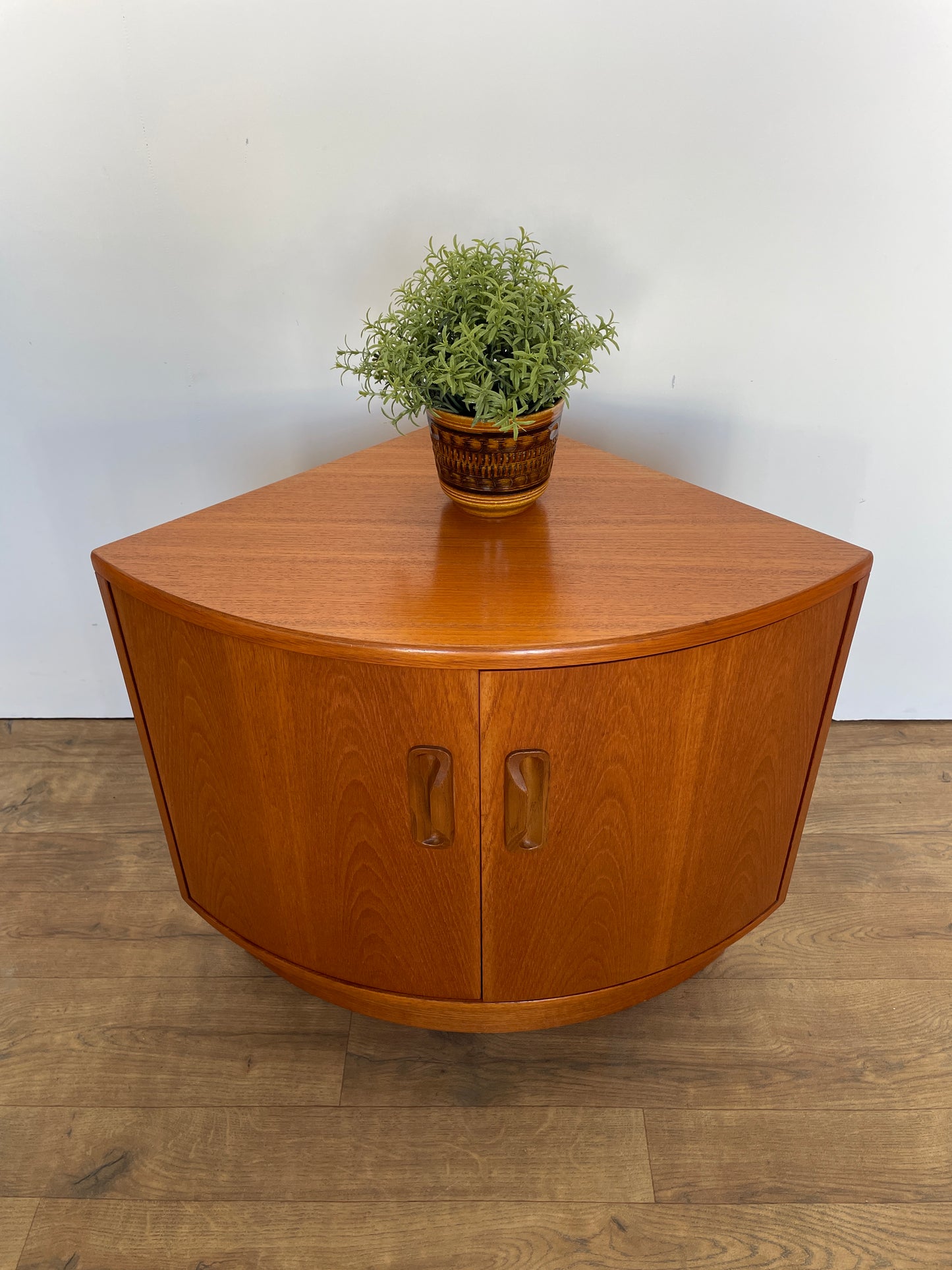 Vintage G Plan Teak Corner Cabinet – Mid-Century Modern Storage Unit