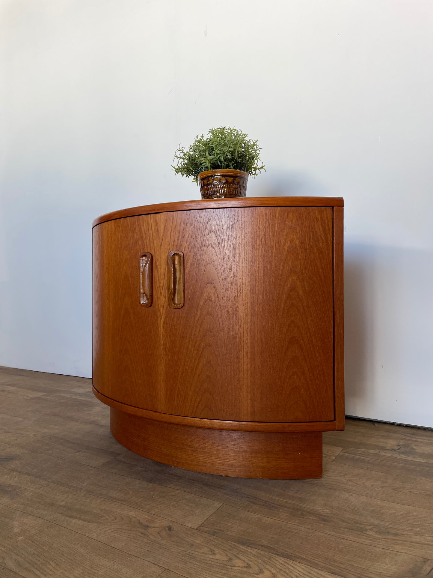 Vintage G Plan Teak Corner Cabinet – Mid-Century Modern Storage Unit