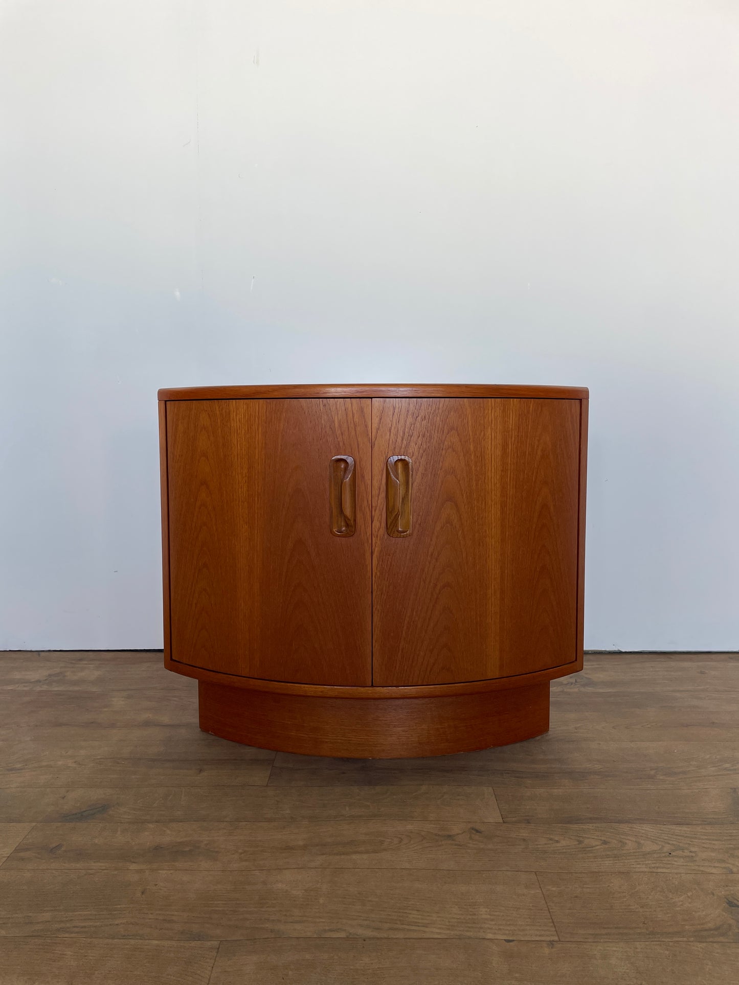 Vintage G Plan Teak Corner Cabinet – Mid-Century Modern Storage Unit