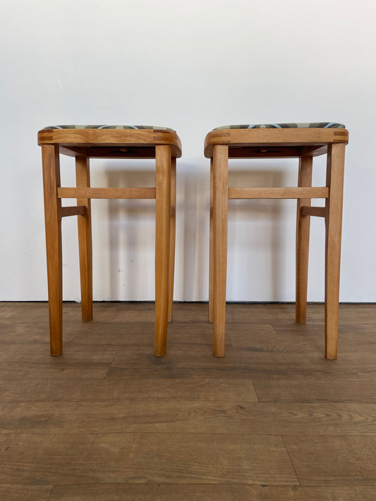Pair of Vintage Wooden Stools – Mid-Century Modern Retro Design with Patterned Upholstered Seats