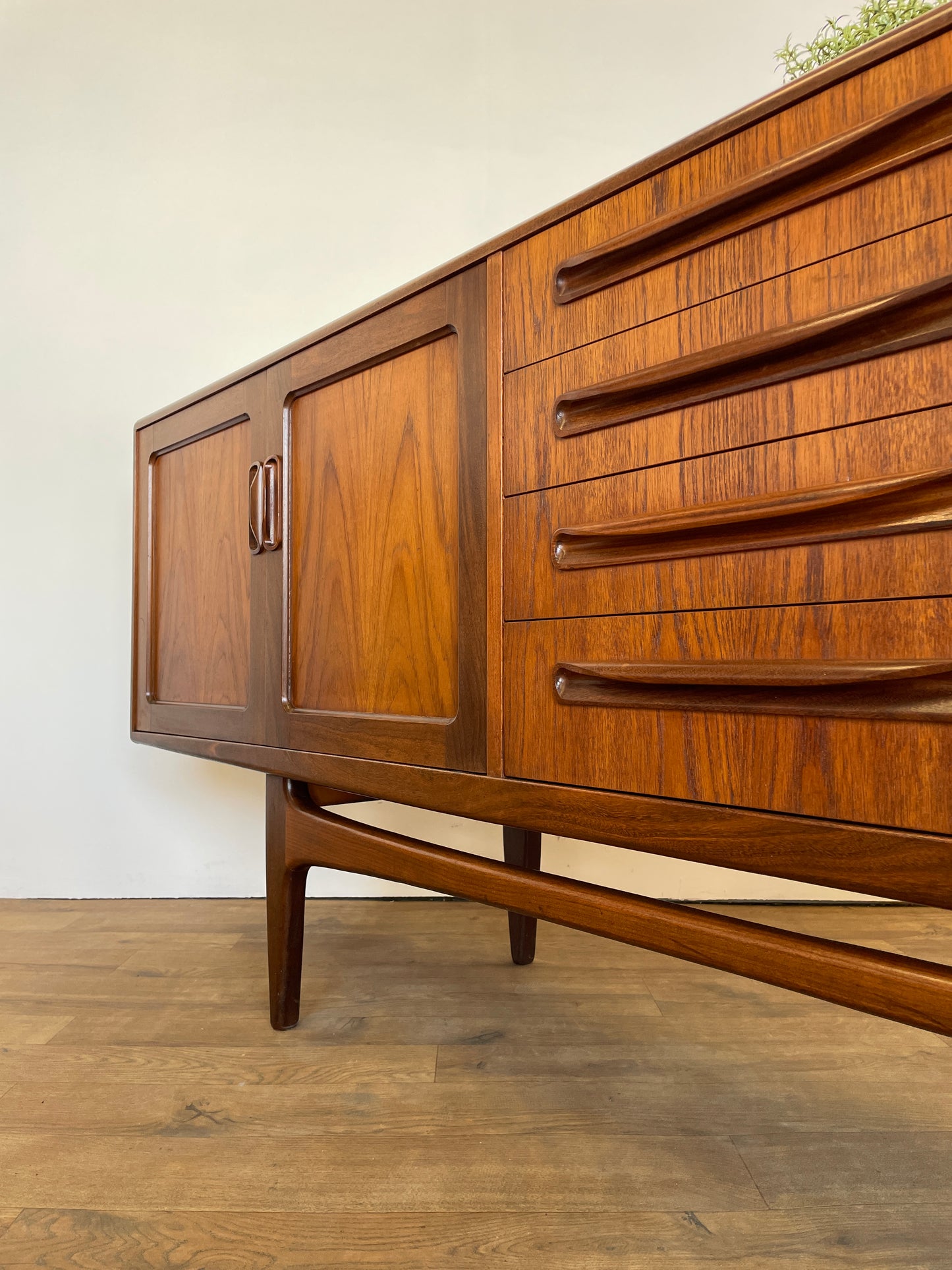 G Plan "Long John" Mid-Century Teak Sideboard – Vintage Retro Credenza