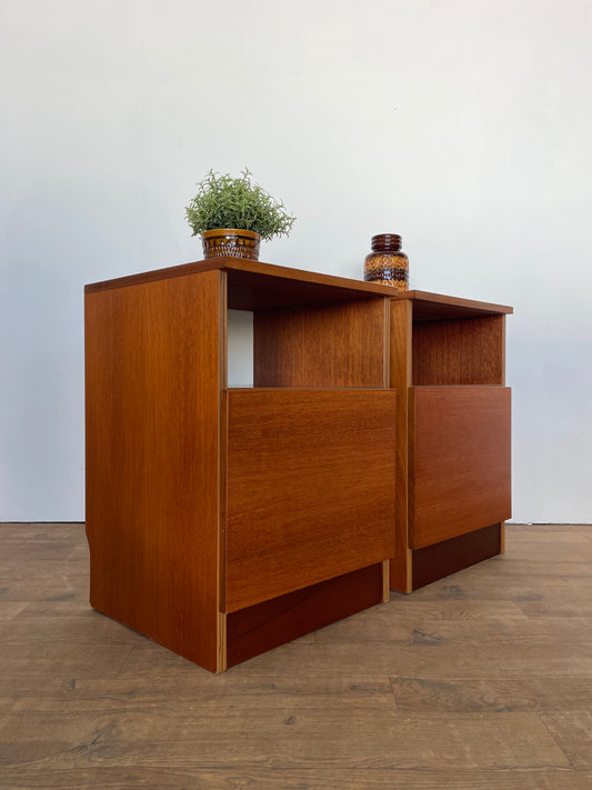Pair of Vintage Teak Mid-Century Bedside Cabinets – 1960s Scandinavian Style