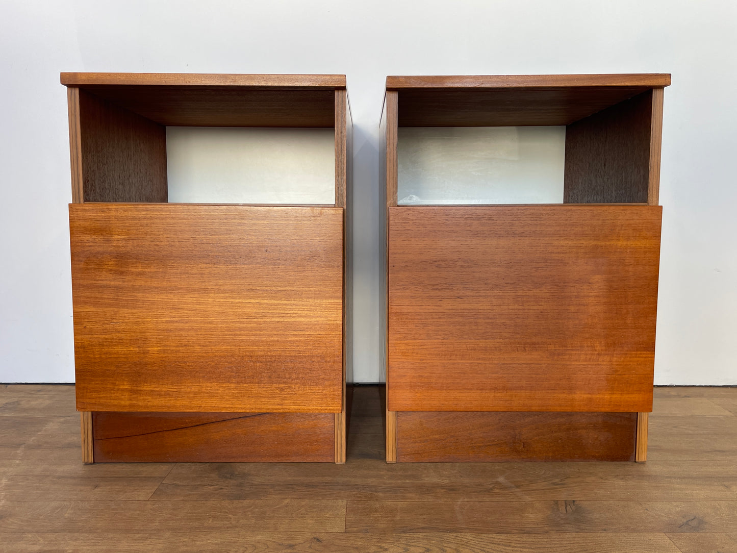 Pair of Vintage Teak Mid-Century Bedside Cabinets – 1960s Scandinavian Style