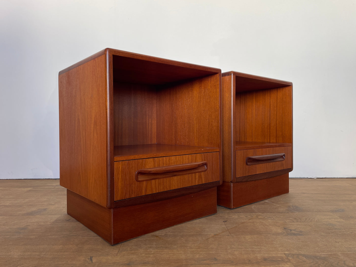 Pair of Mid-Century G Plan Fresco Teak Bedside Cabinets – Vintage Nightstands