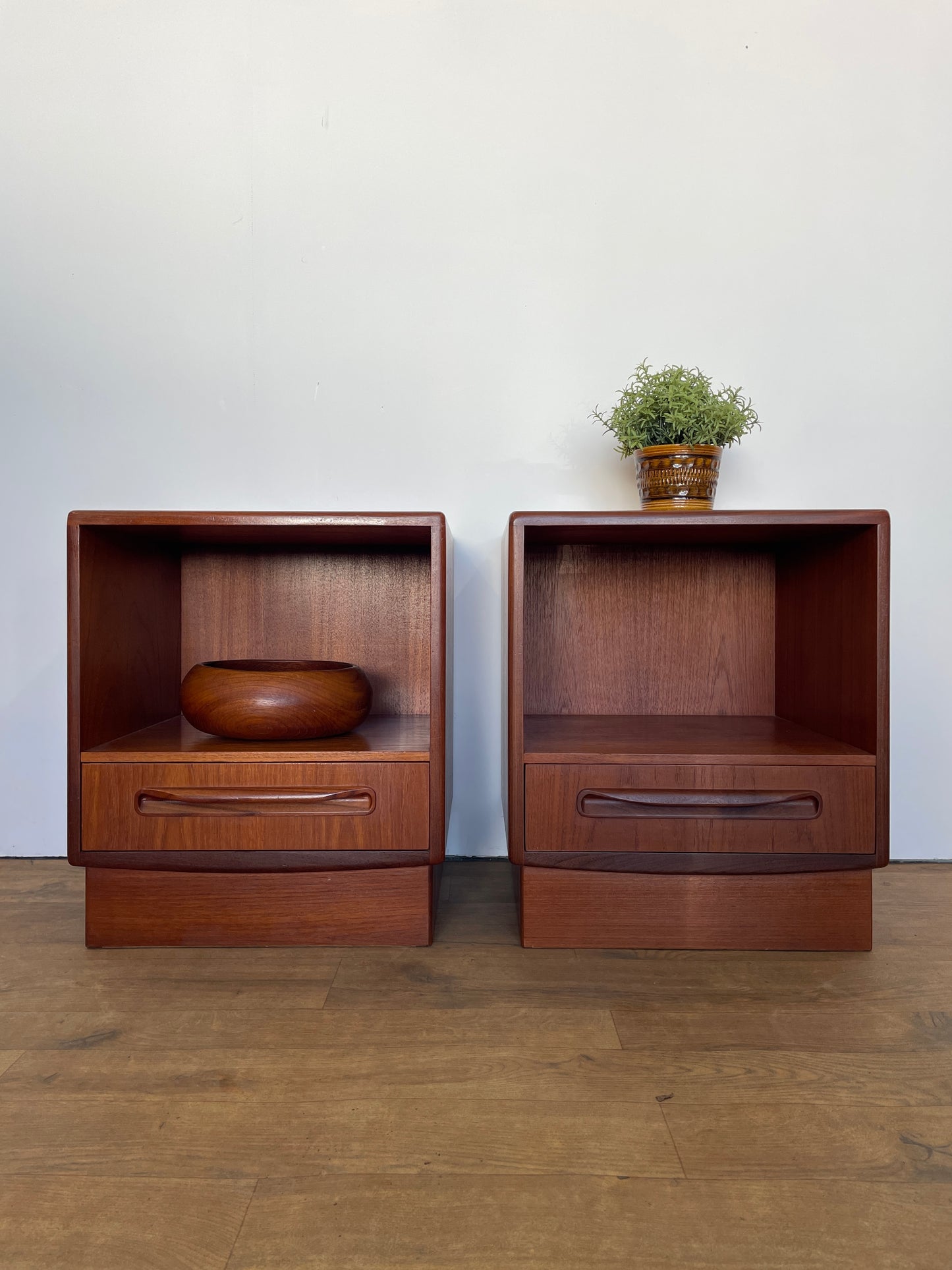 Pair of Mid-Century G Plan Fresco Teak Bedside Cabinets – Vintage Nightstands
