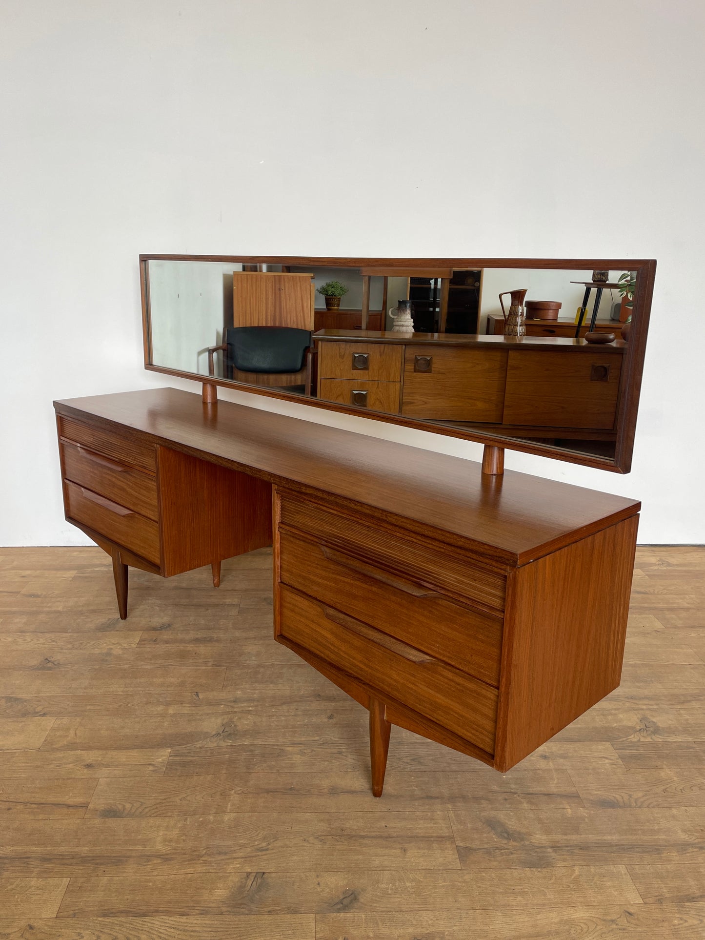Vintage Teak Mid-Century Dressing Table with Mirror by Newton & White