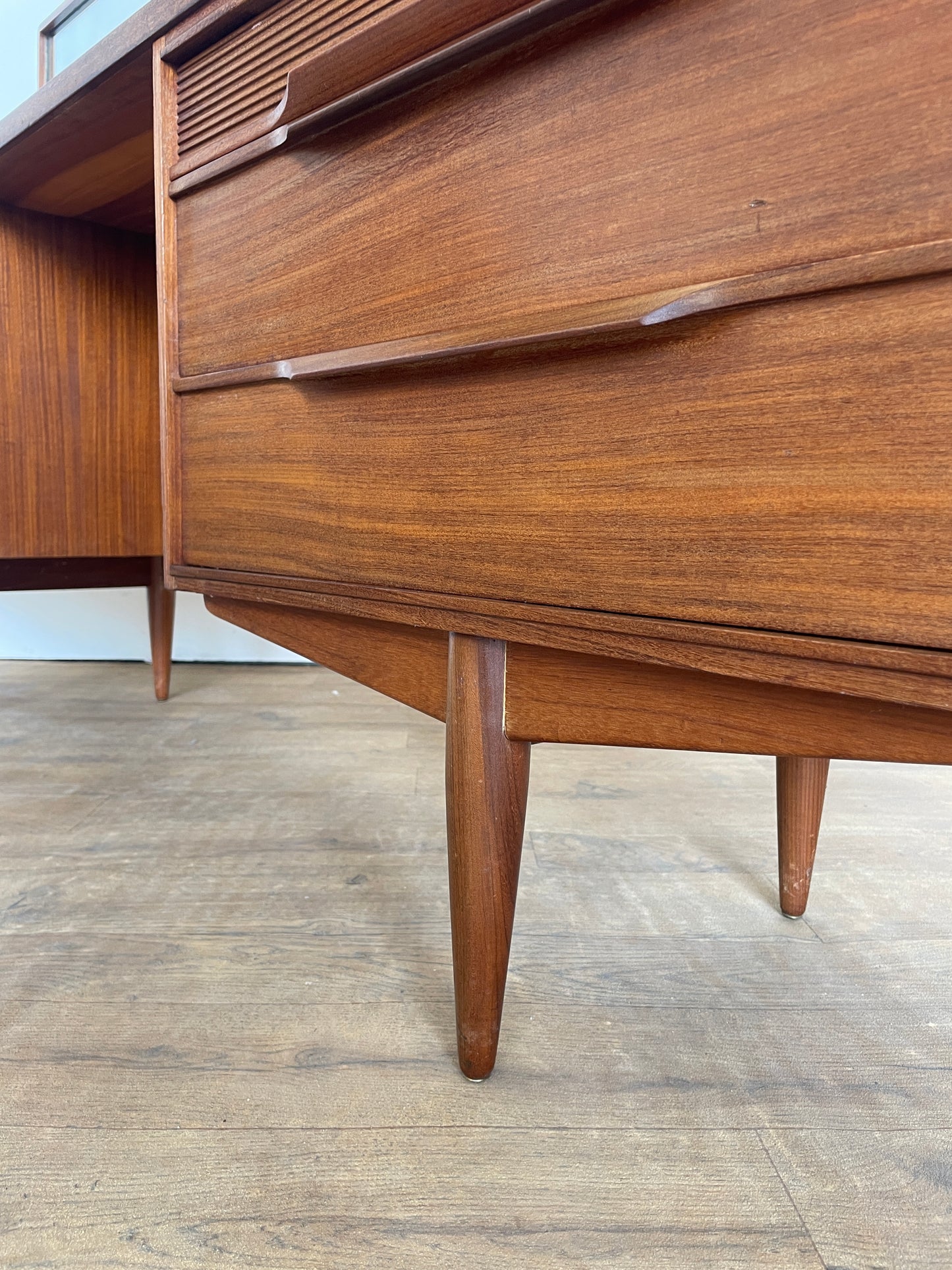 Vintage Teak Mid-Century Dressing Table with Mirror by Newton & White