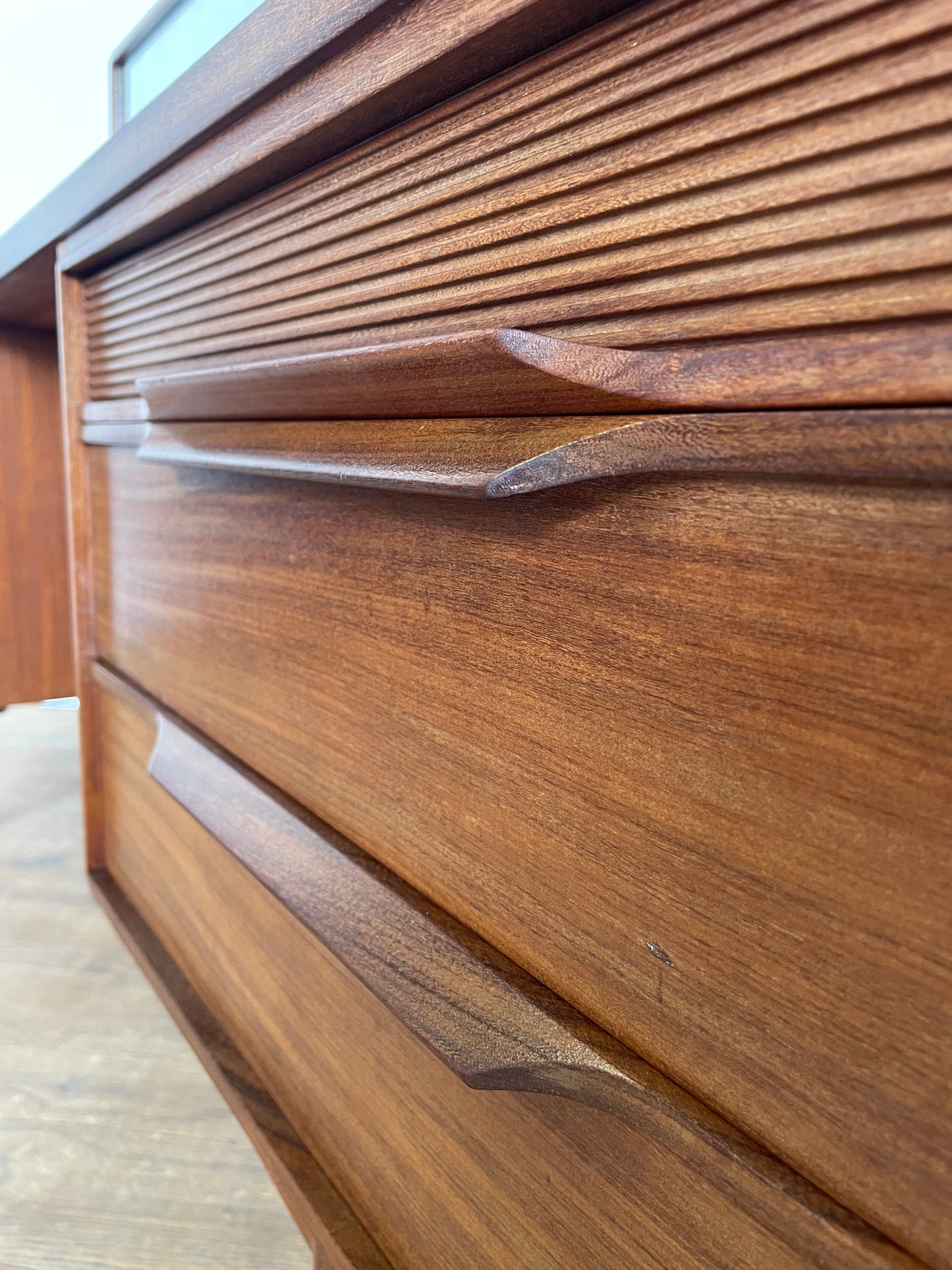 Vintage Teak Mid-Century Dressing Table with Mirror by Newton & White