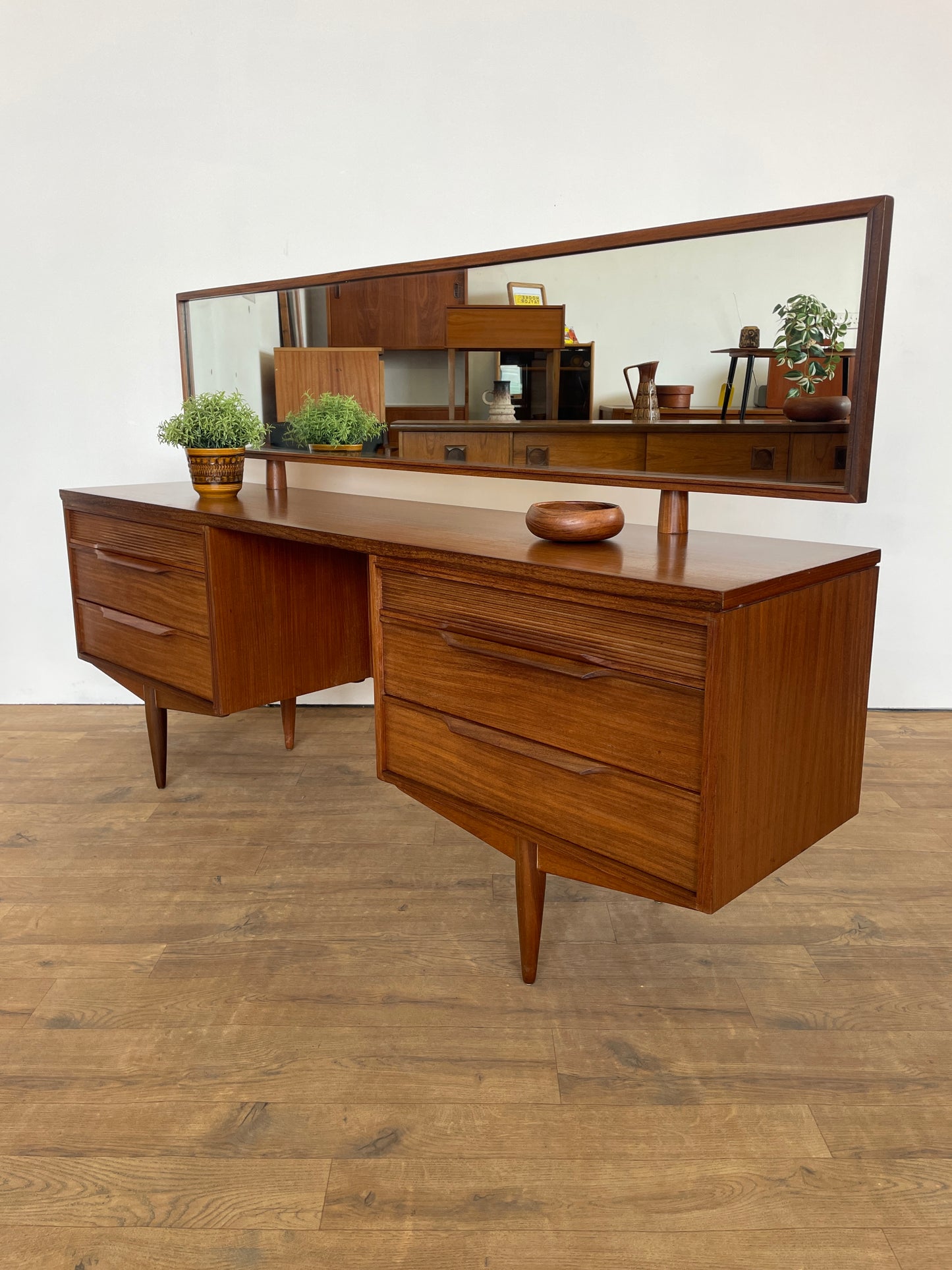 Vintage Teak Mid-Century Dressing Table with Mirror by Newton & White