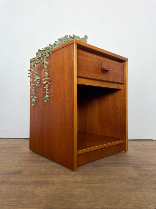 Mid-Century Stag Bedside Cabinet – Vintage Teak Nightstand