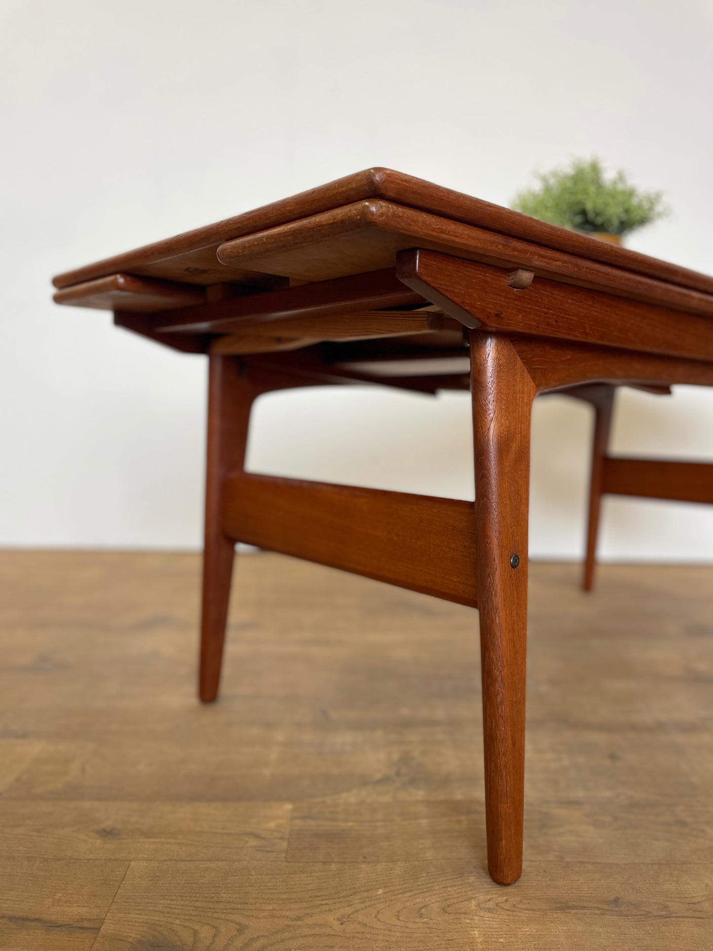 Danish 1960s Trioh Metamorphic Elevator Table – Teak Mid-Century Convertible Design