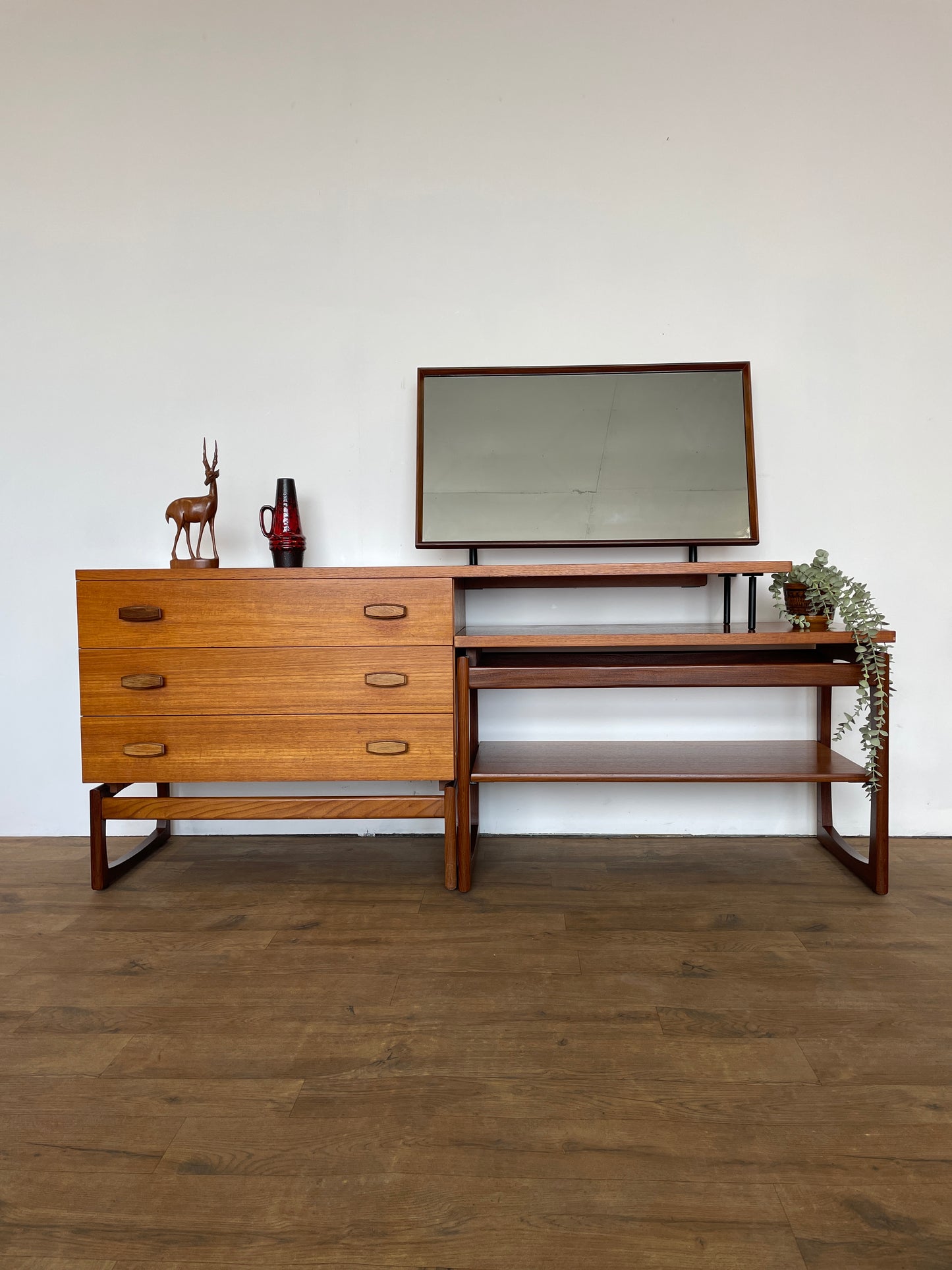 Mid-Century VB Wilkins G-Plan Quadrille Teak Modular Dressing Table with Mirror