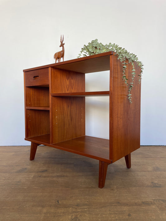 Mid-Century Danish Style Teak Veneer Shelf Unit / TV Stand – Retro Storage Furniture