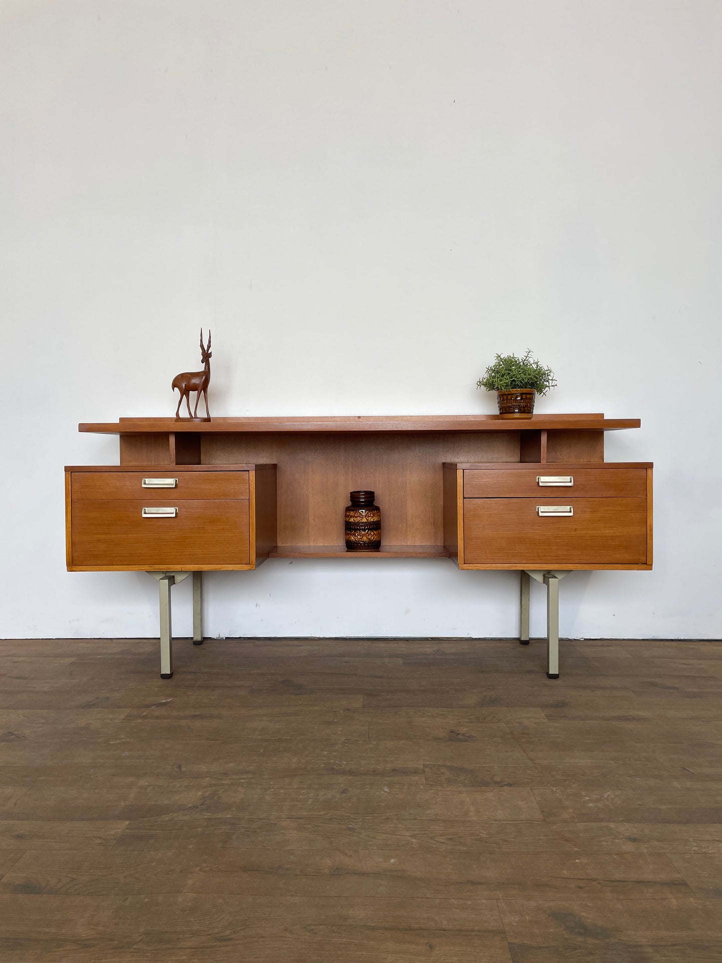 Mid-Century G Plan Limba Desk/Dressing Table by Leslie Dandy, 1960s UK