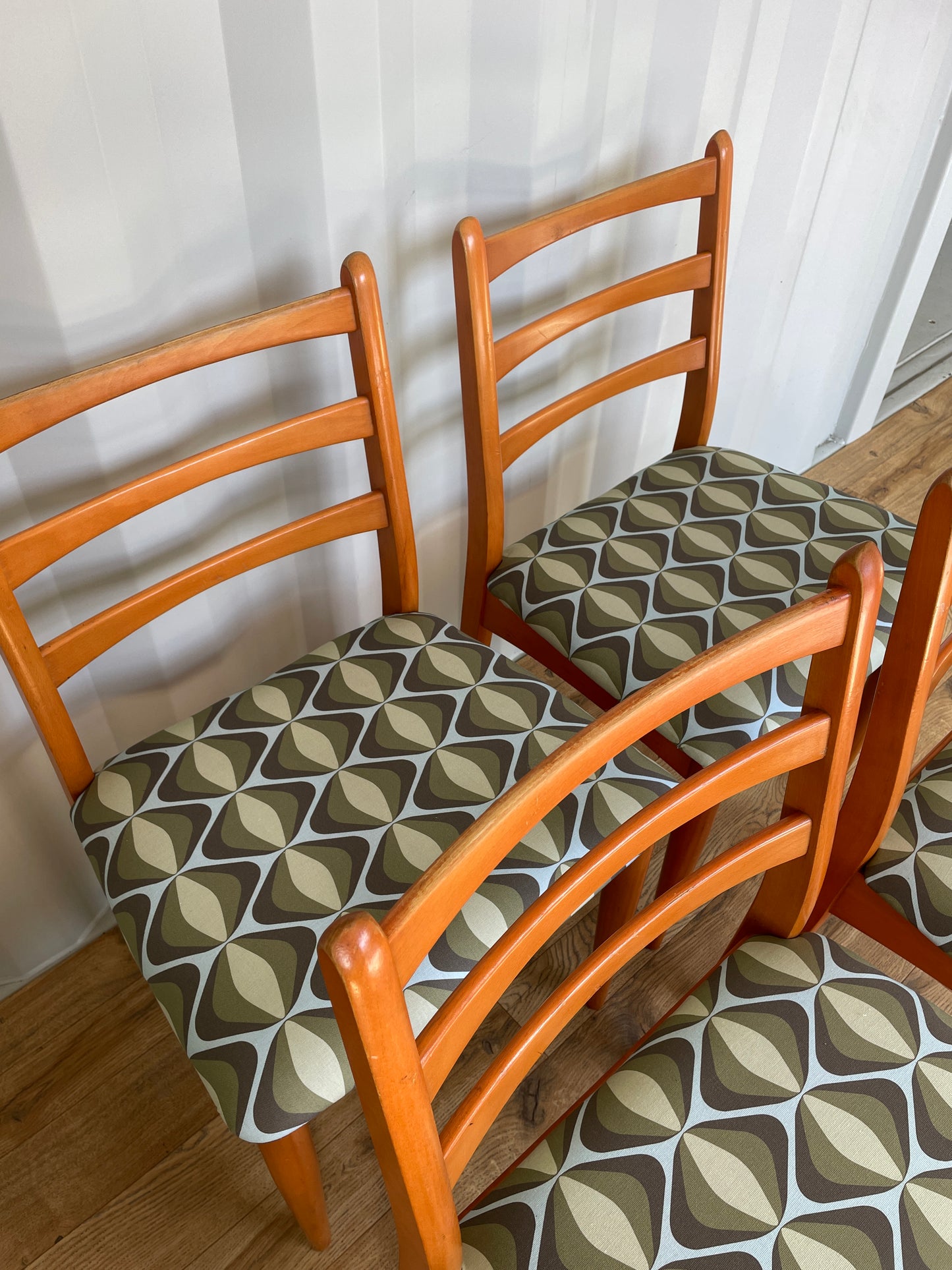 Set of 4 Schreiber Dining Chairs Re-Upholstered Mid-Century Vintage Retro