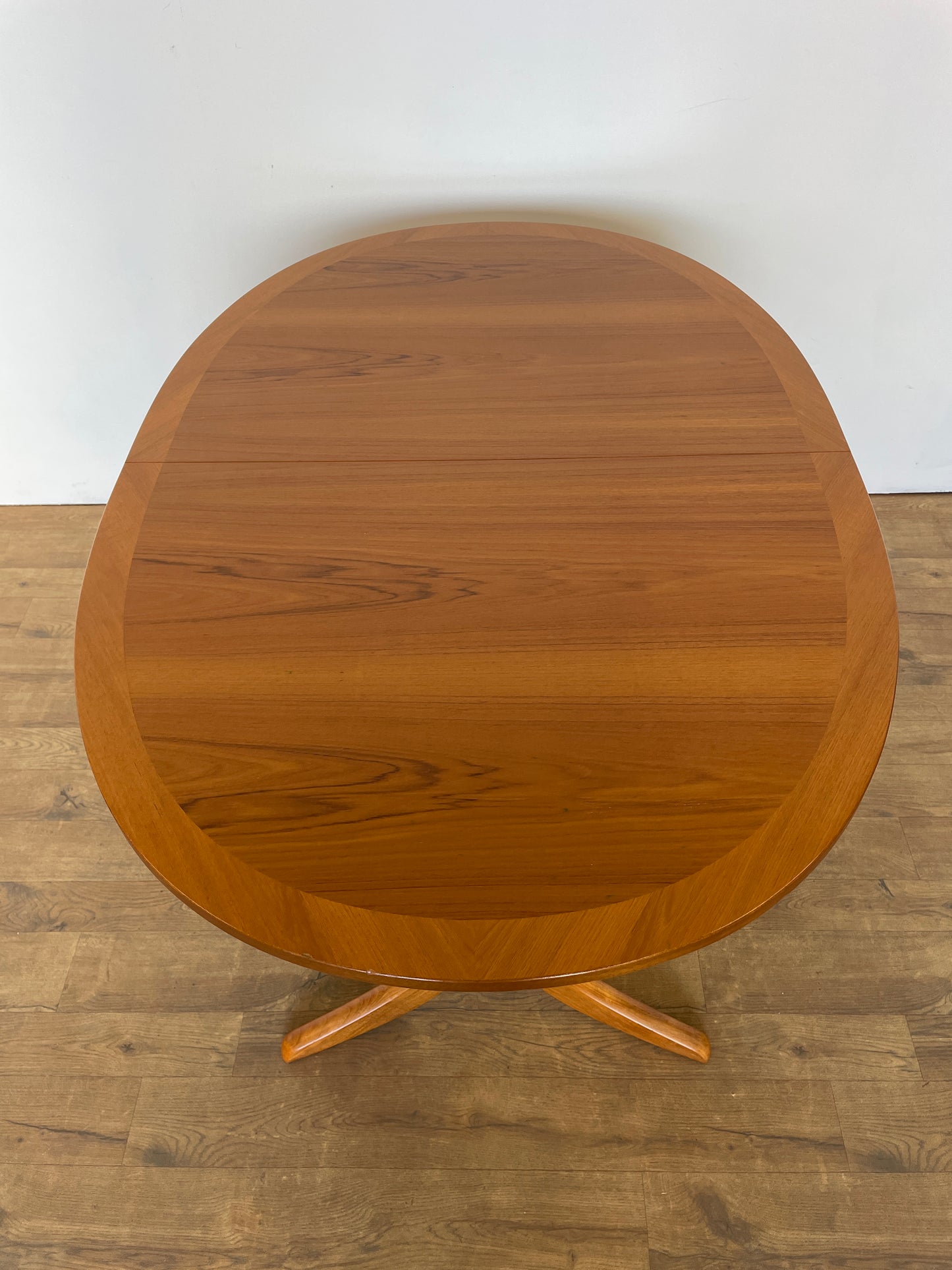 Mid-Century Nathan Teak Extendable Oval Dining Table & 4 Matching Chairs – Vintage Retro Set