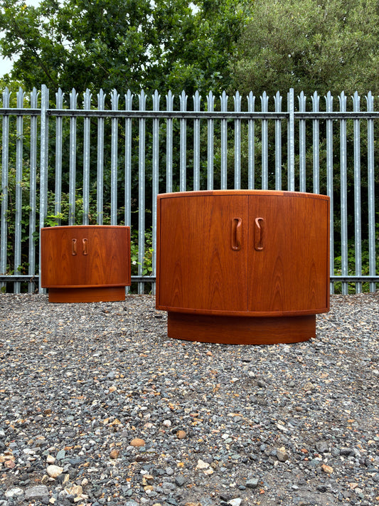 Mid-Century G Plan Teak Corner Cupboards / Pair of Bedside Cabinets with Curved Doors - Vintage