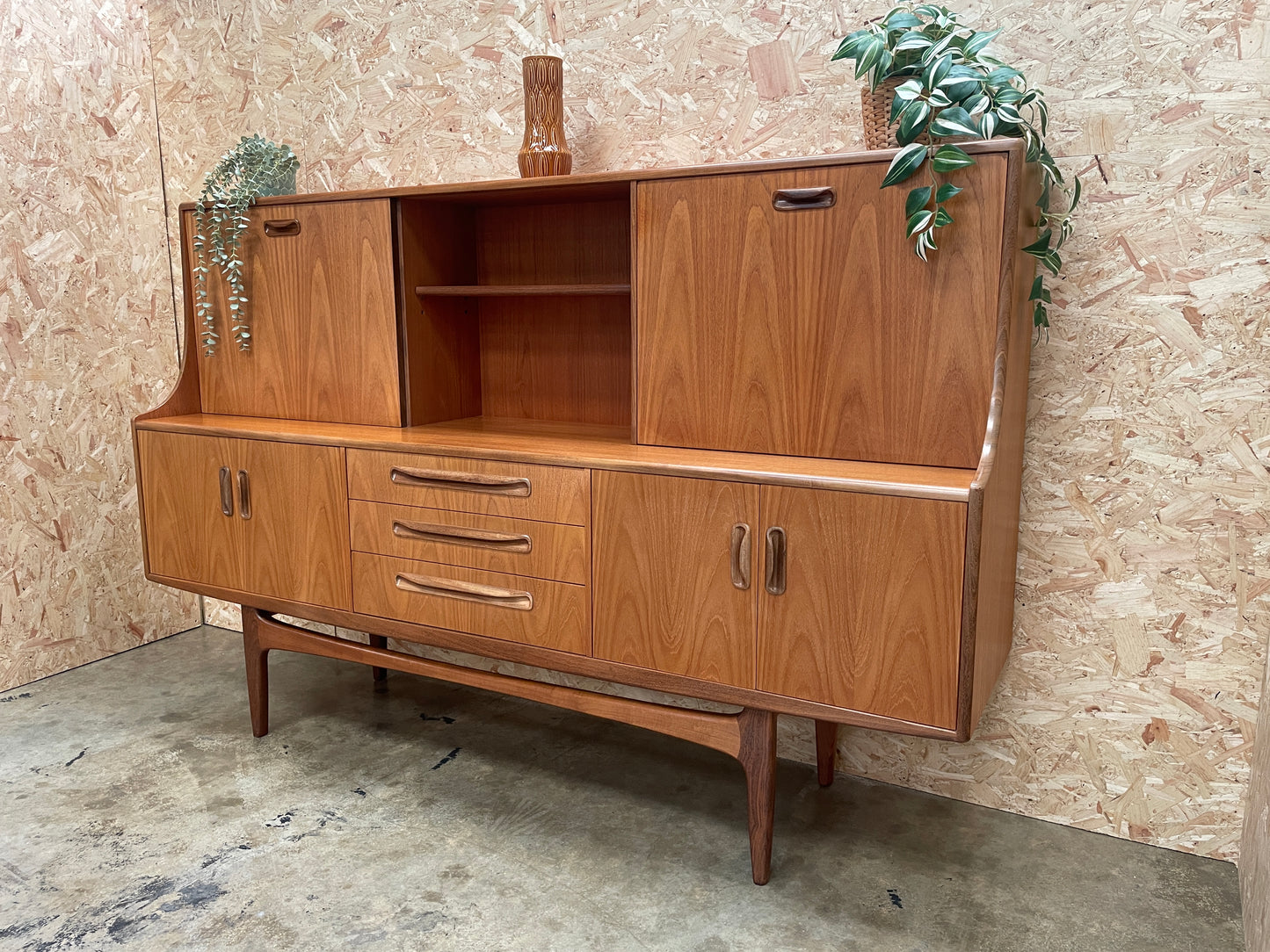 G Plan Sideboard Mid-Century - Teak Highboard
