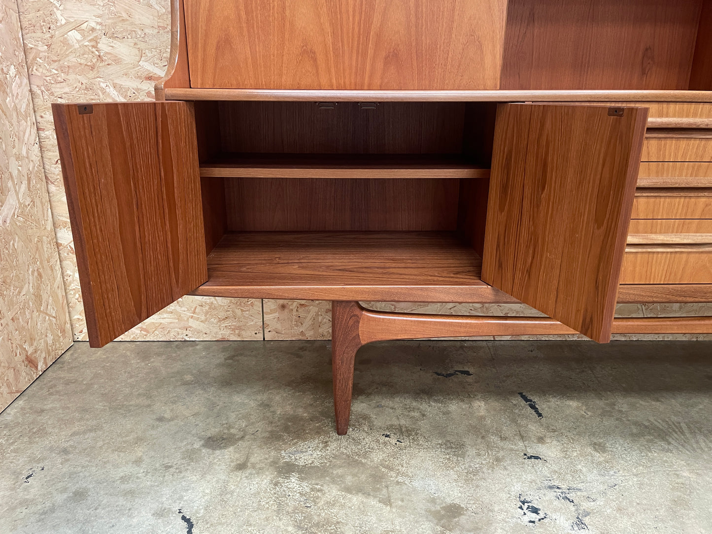 G Plan Sideboard Mid-Century - Teak Highboard