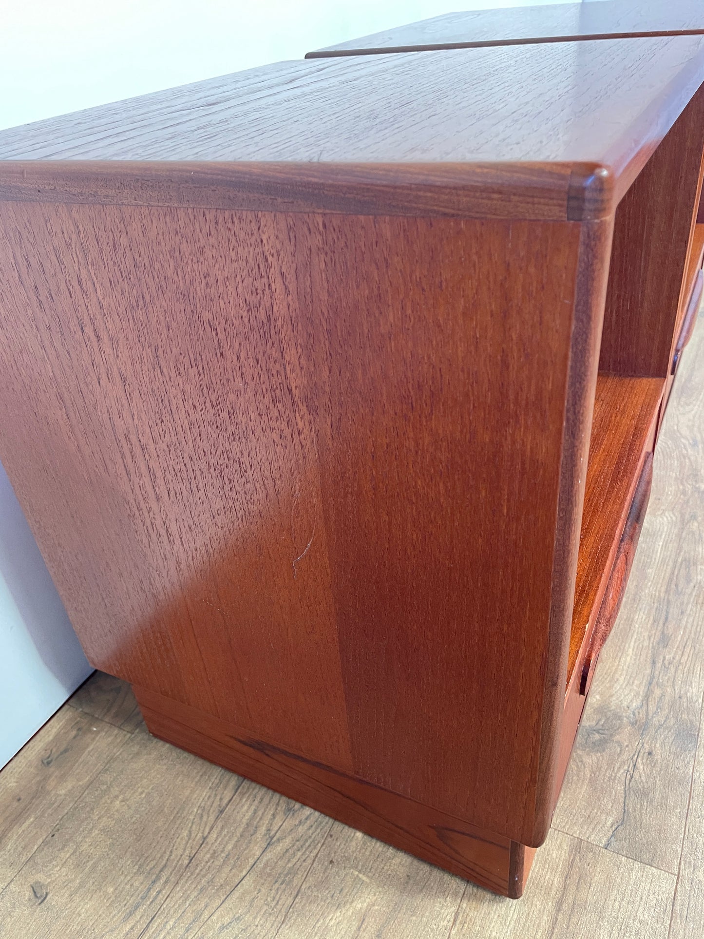 Mid-Century Teak G Plan Fresco Bedside Cabinets – Vintage 1970s Pair