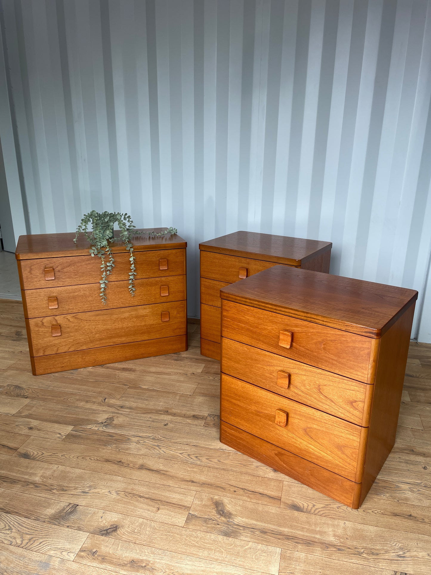 Stag Bedroom Teak Furniture Set - 2 x Bedsides & Chest of Drawers - Mid-Century / Vintage