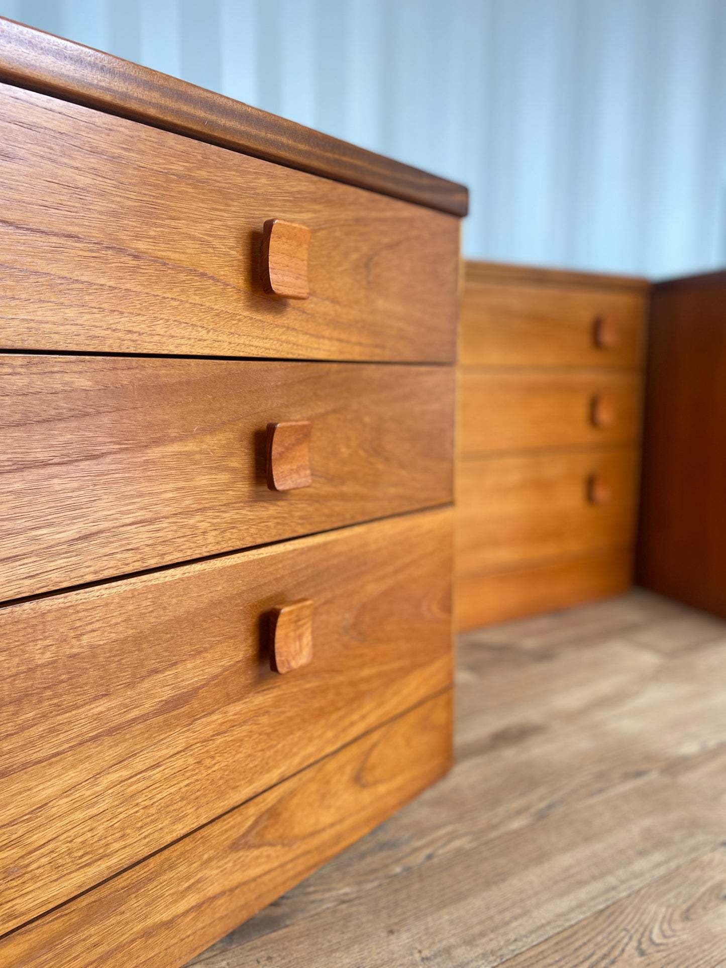 Stag Bedroom Teak Furniture Set - 2 x Bedsides & Chest of Drawers - Mid-Century / Vintage