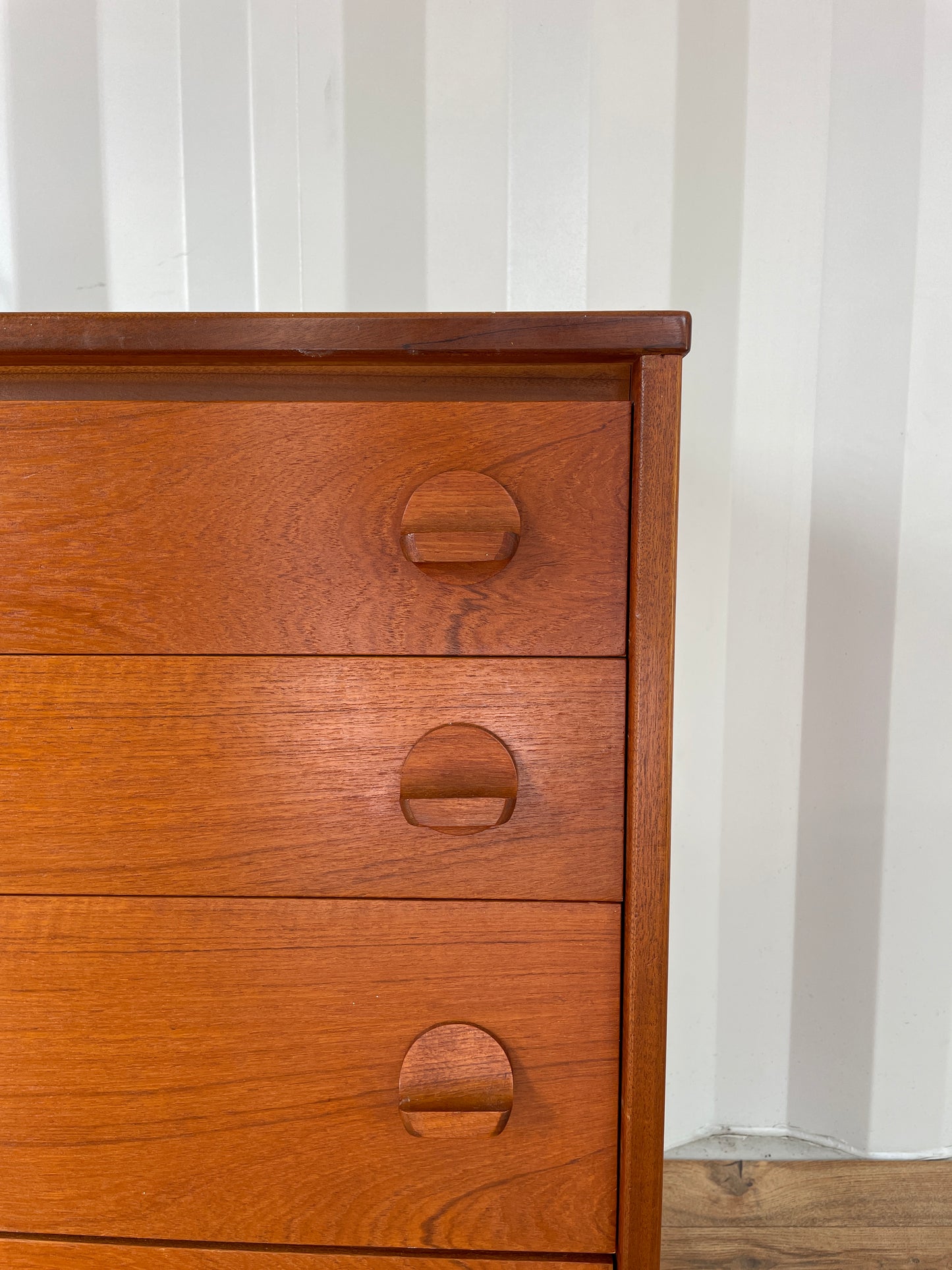 Stag Chest of Drawers Teak Cabinet - Mid-Century / Vintage - 4 Drawer