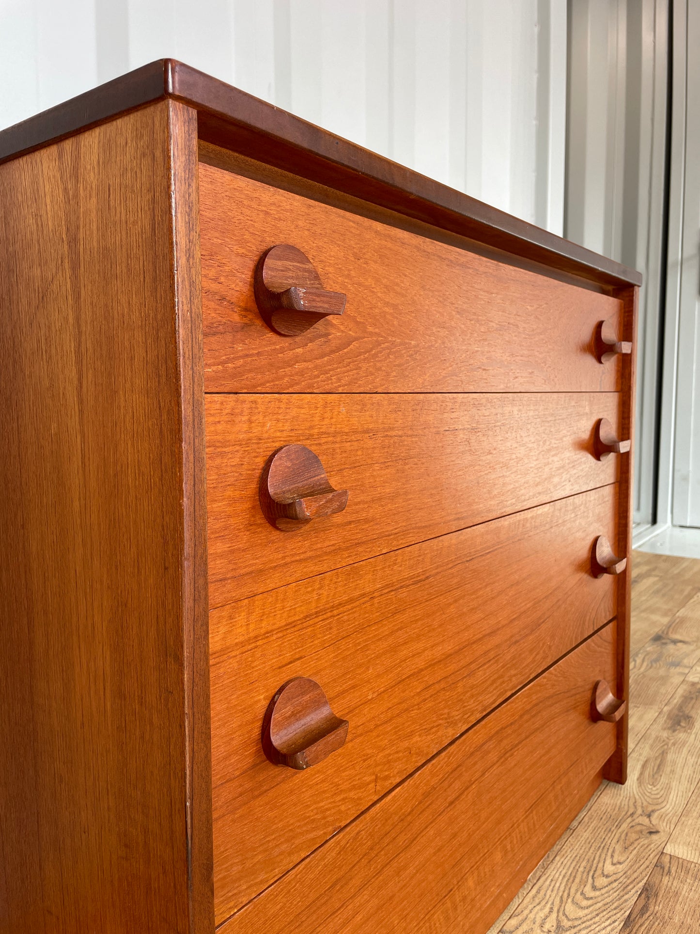 Stag Chest of Drawers Teak Cabinet - Mid-Century / Vintage - 4 Drawer