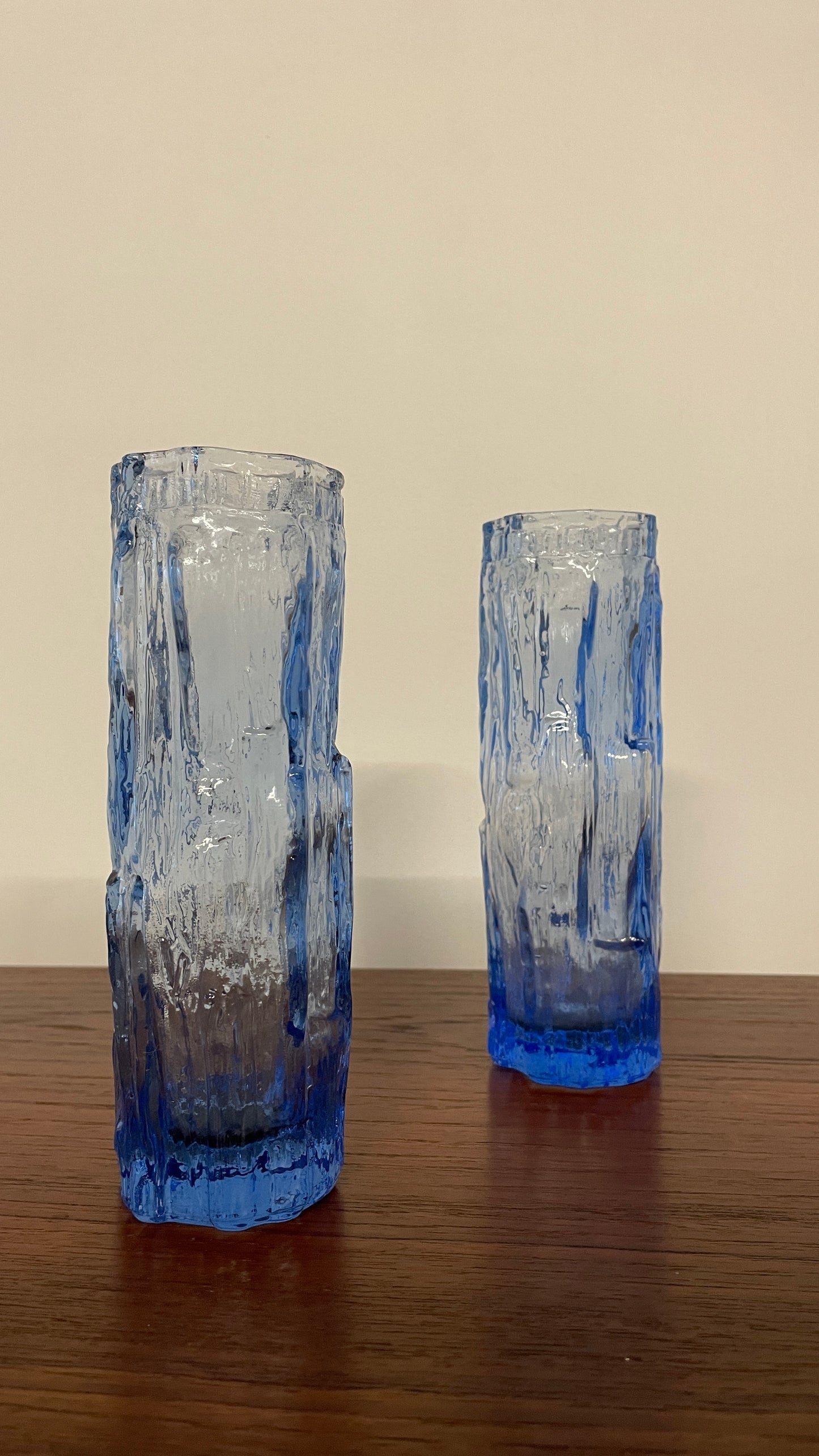 Pair of Vintage Mid-Century Ravenhead Blue Glass Vases – Textured Bark Effect – 17cm