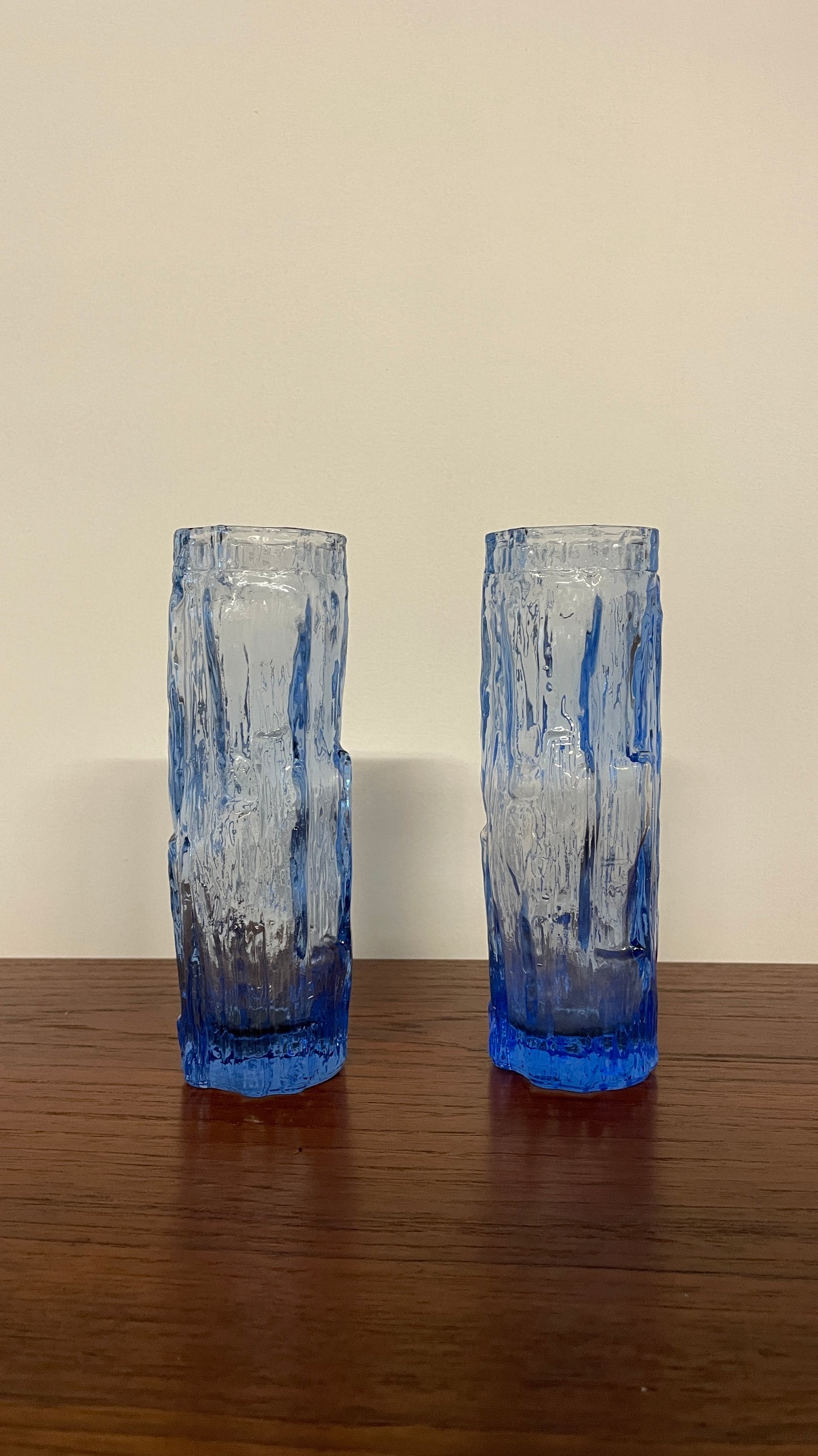 Pair of Vintage Mid-Century Ravenhead Blue Glass Vases – Textured Bark Effect – 17cm
