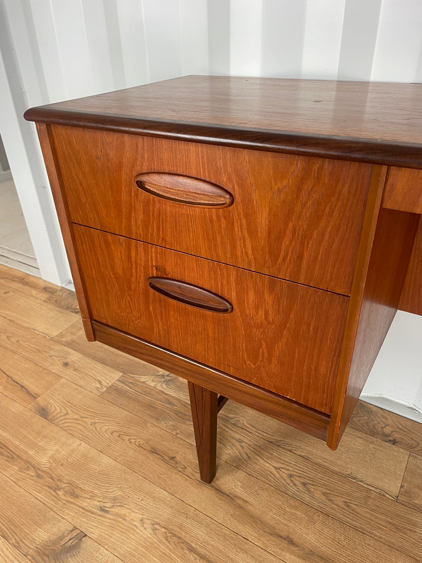 Mid-Century Home Desk by Homeworthy / Dressing Table - Teak