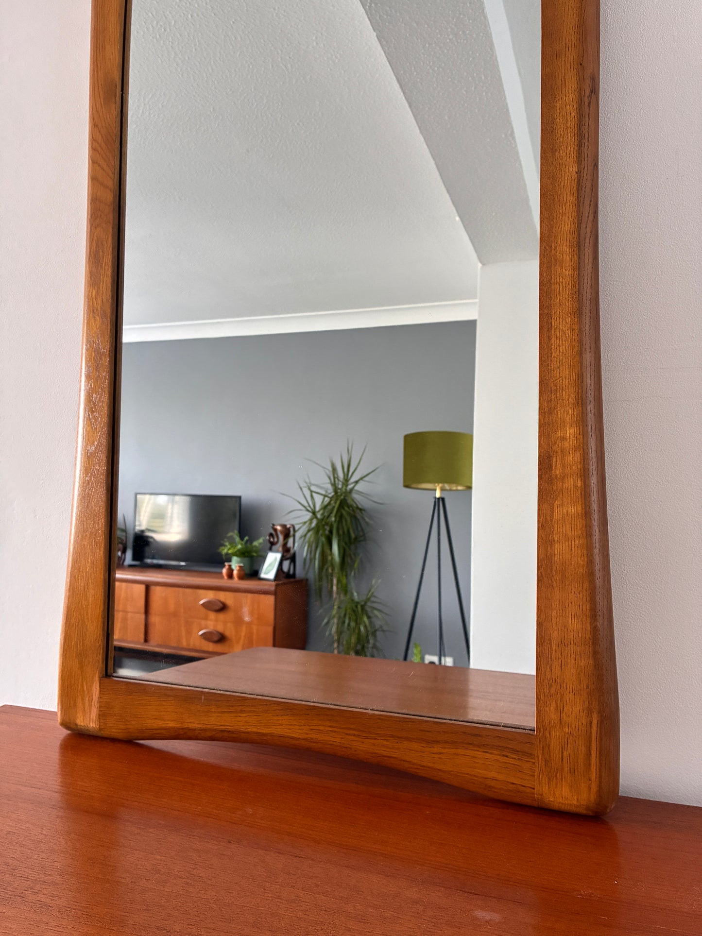 Vintage Wooden Wall Mirror – Sculpted Timber Frame – Mid Century Style – Hallway Bedroom Living Room Mirror – 60cm x 118cm