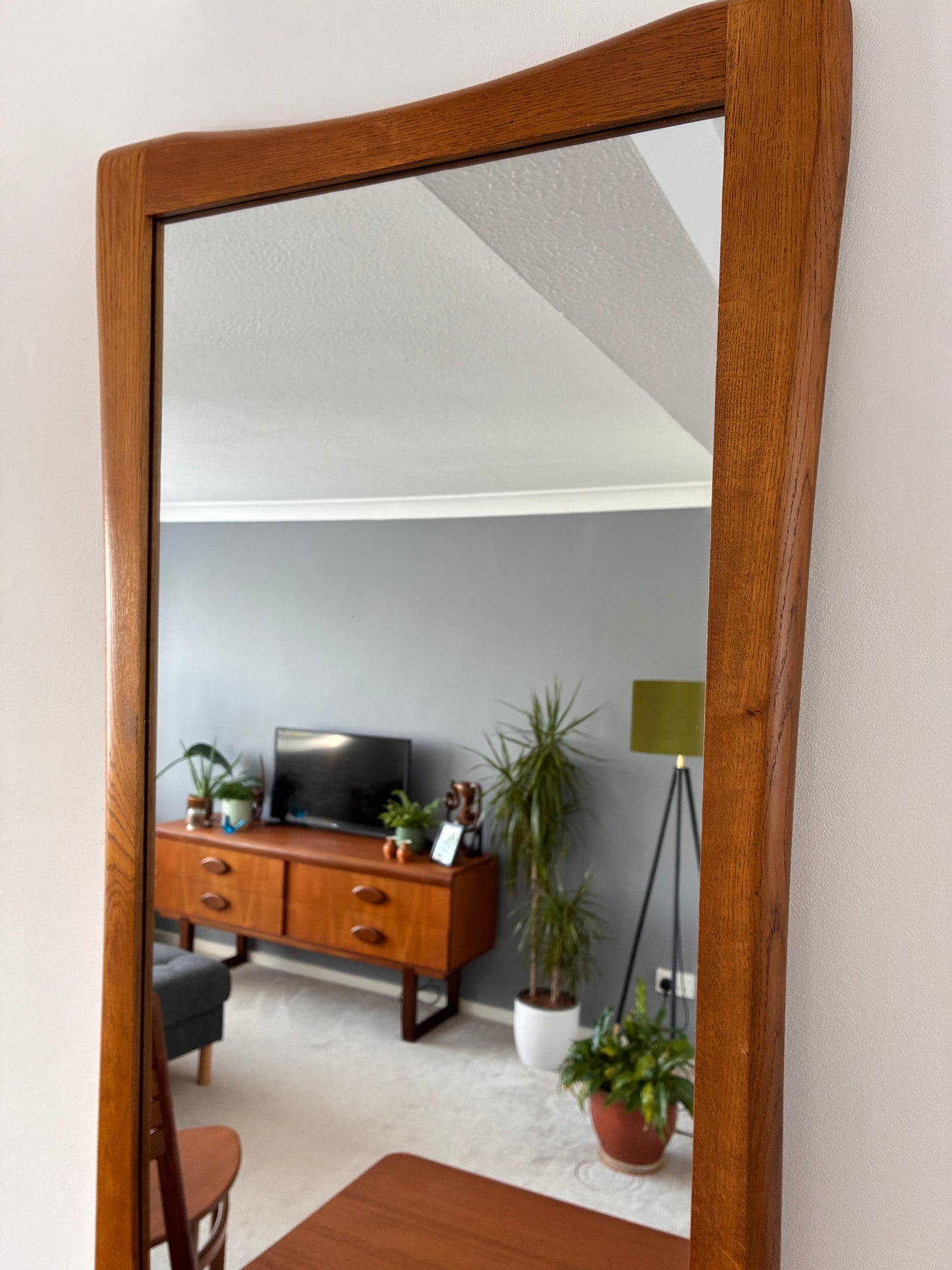 Vintage Wooden Wall Mirror – Sculpted Timber Frame – Mid Century Style – Hallway Bedroom Living Room Mirror – 60cm x 118cm
