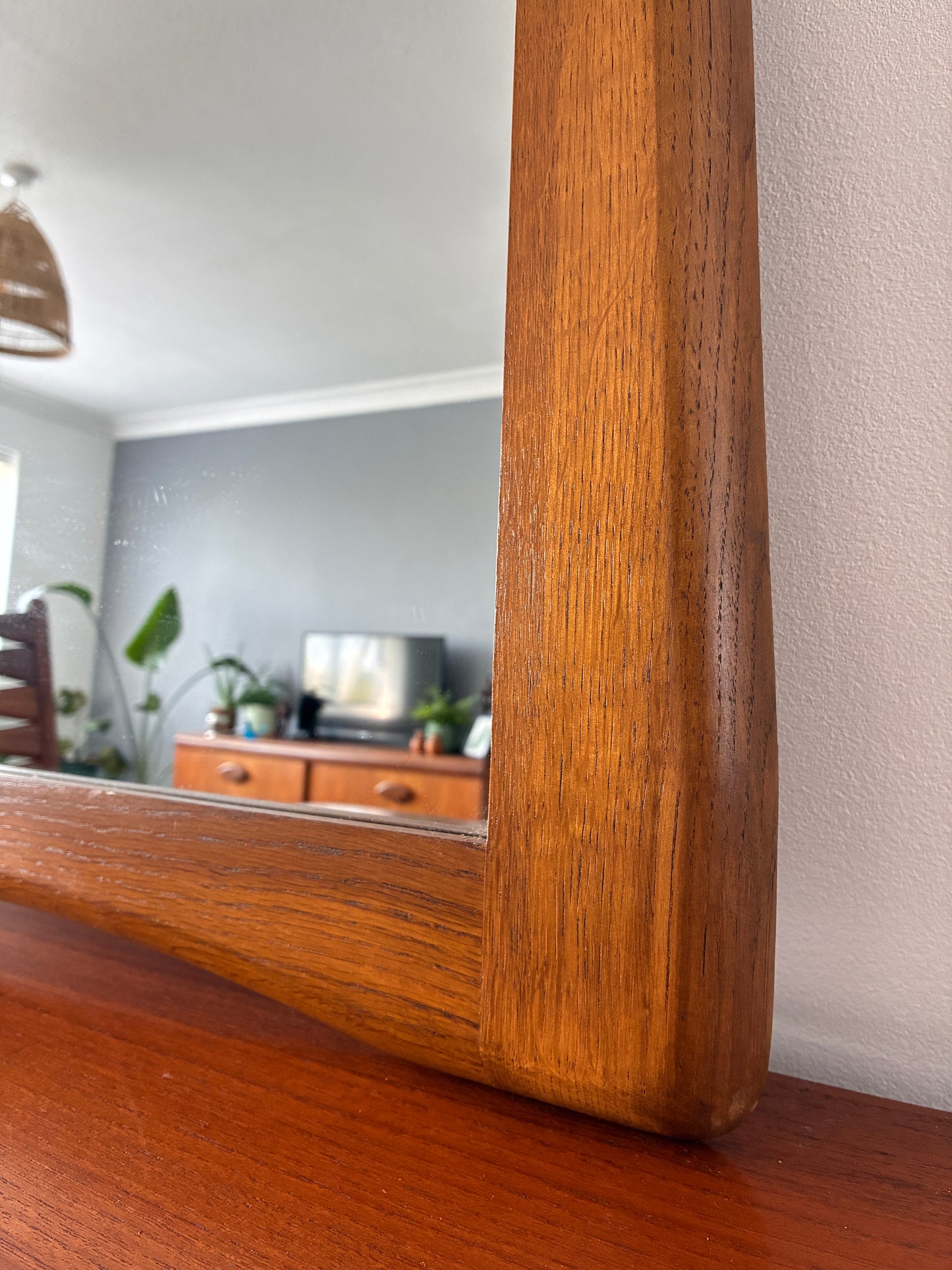 Vintage Wooden Wall Mirror – Sculpted Timber Frame – Mid Century Style – Hallway Bedroom Living Room Mirror – 60cm x 118cm