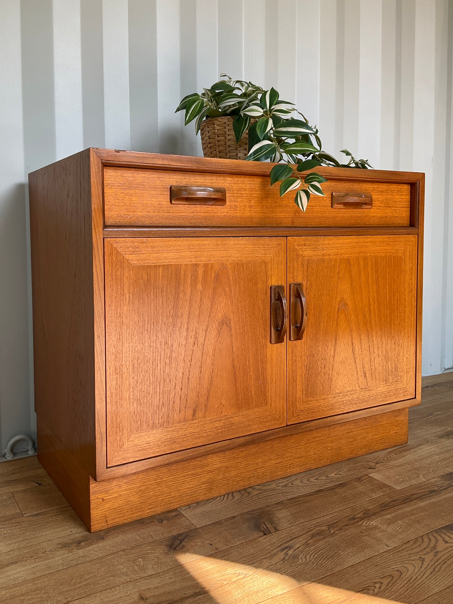 Vintage G Plan Sierra Sideboard / Cabinet Media Unit - Teak Mid-Century Retro