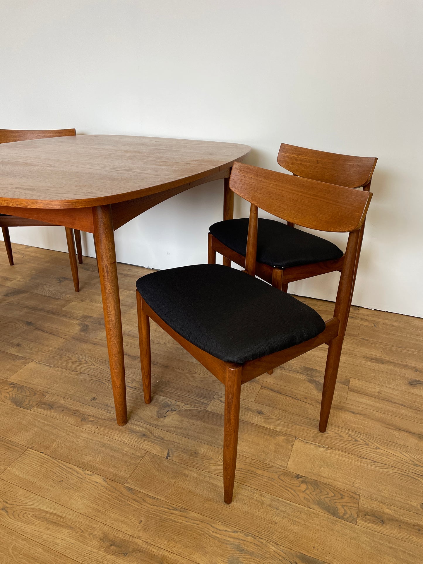 G Plan Table & 4 Dining Chairs Kofod Larsen Extending Mid-Century Teak Danish