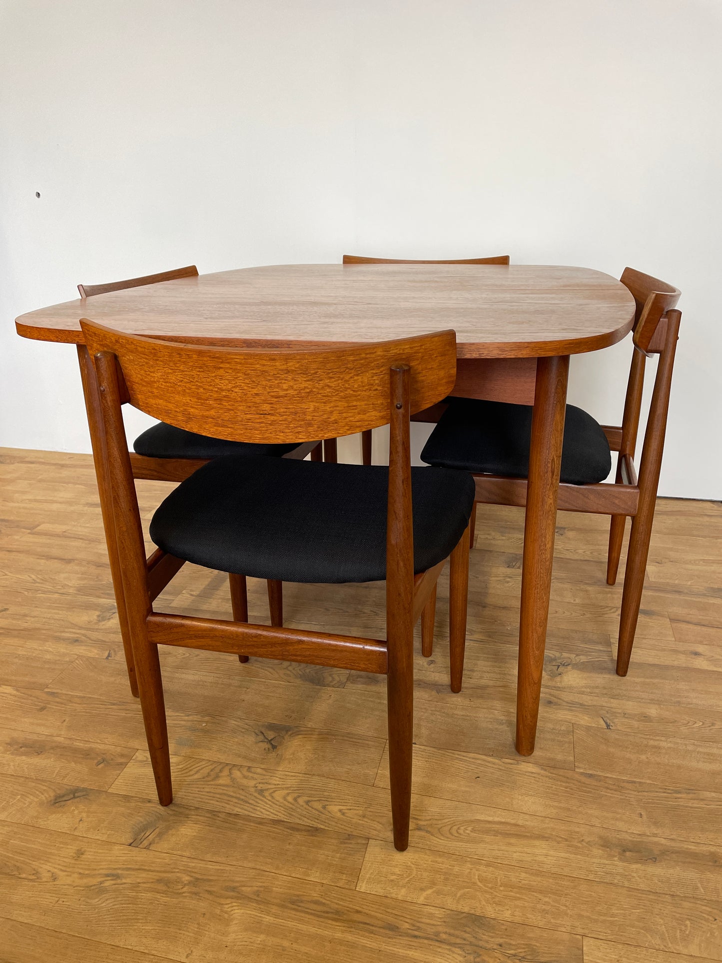 G Plan Table & 4 Dining Chairs Kofod Larsen Extending Mid-Century Teak Danish