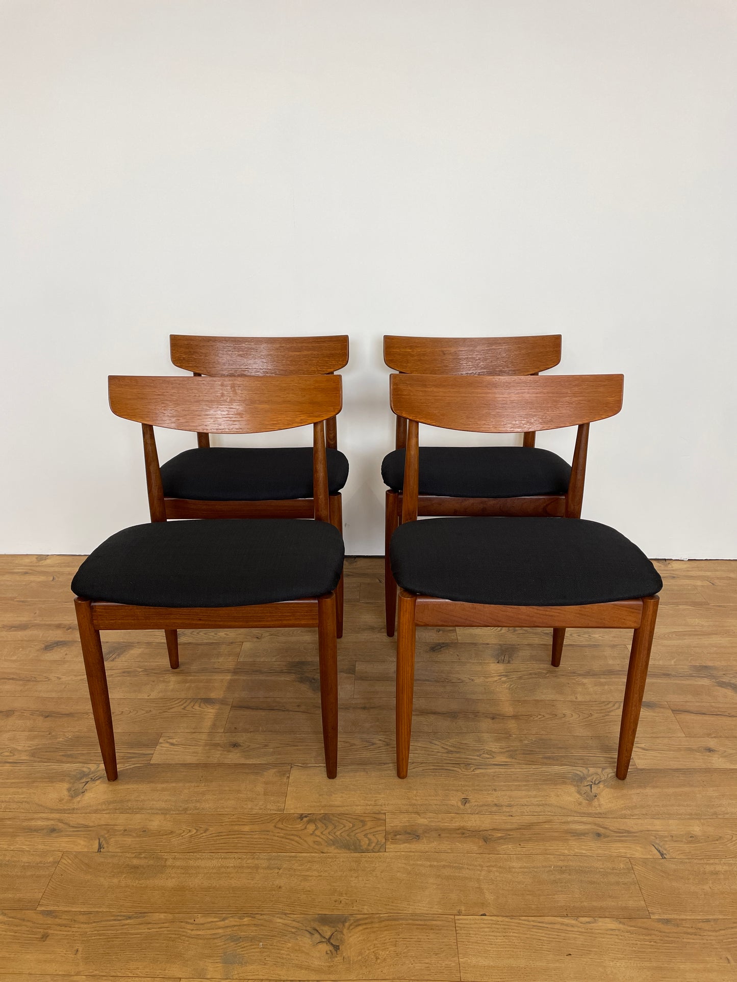 G Plan Table & 4 Dining Chairs Kofod Larsen Extending Mid-Century Teak Danish