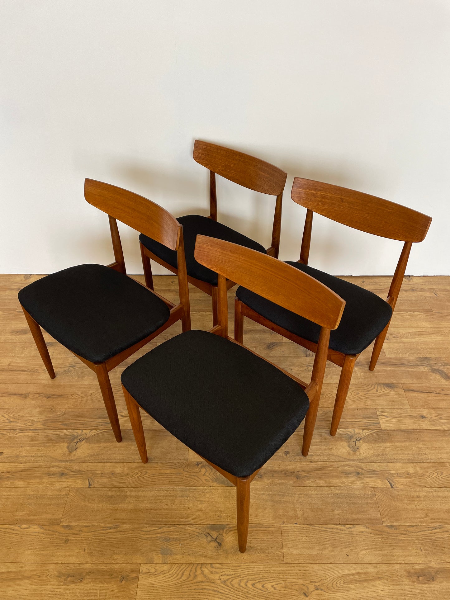 G Plan Table & 4 Dining Chairs Kofod Larsen Extending Mid-Century Teak Danish