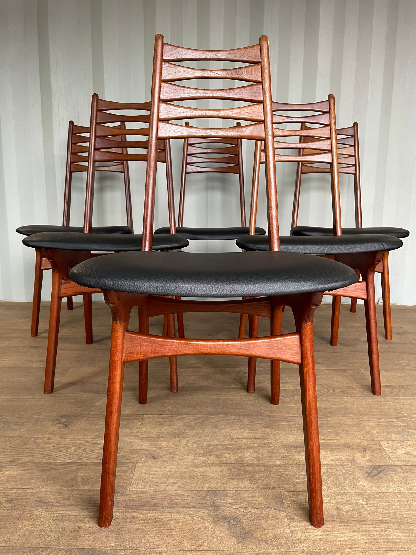 Set of 6 Danish Teak Mid-Century Dining Chairs by Boltinge Stolefabrik – Model 83
