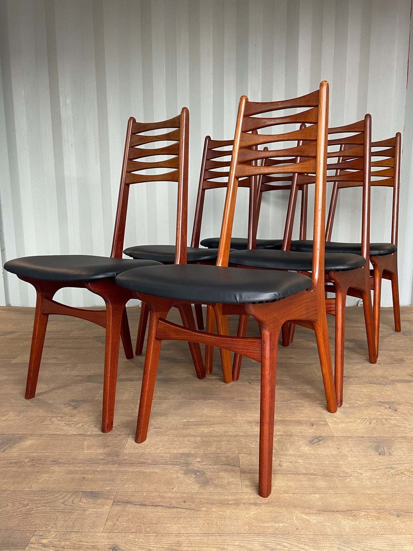 Set of 6 Danish Teak Mid-Century Dining Chairs by Boltinge Stolefabrik – Model 83