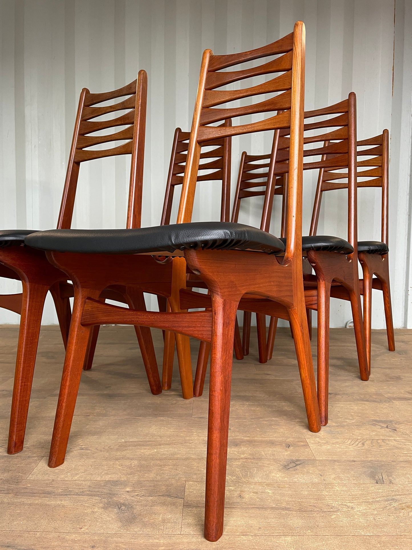 Set of 6 Danish Teak Mid-Century Dining Chairs by Boltinge Stolefabrik – Model 83