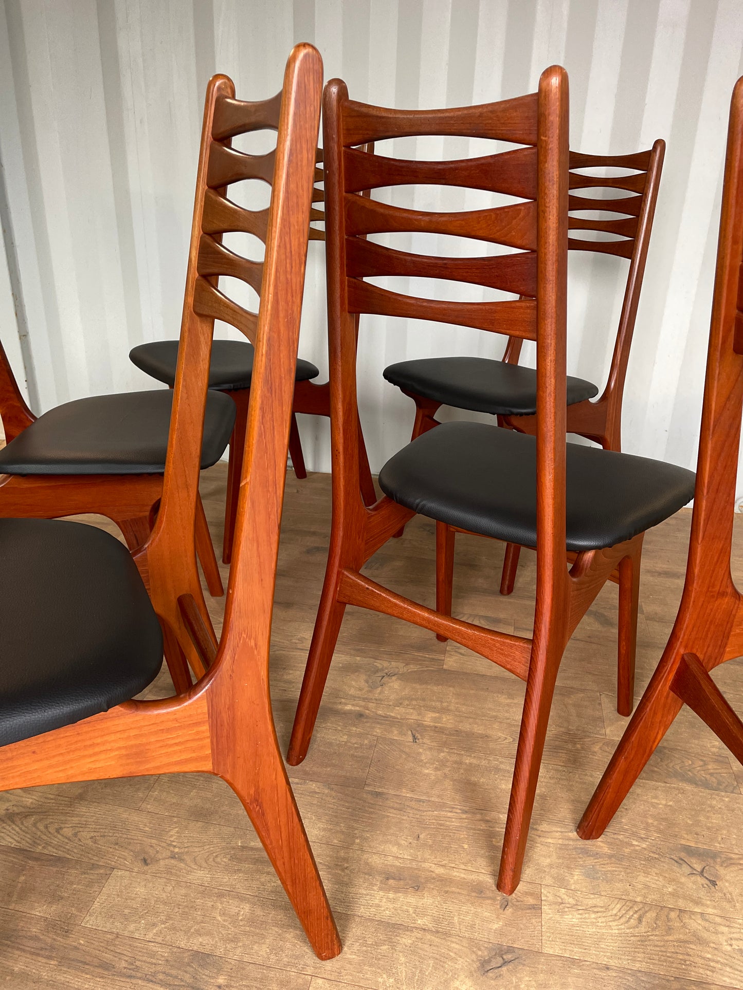 Set of 6 Danish Teak Mid-Century Dining Chairs by Boltinge Stolefabrik – Model 83